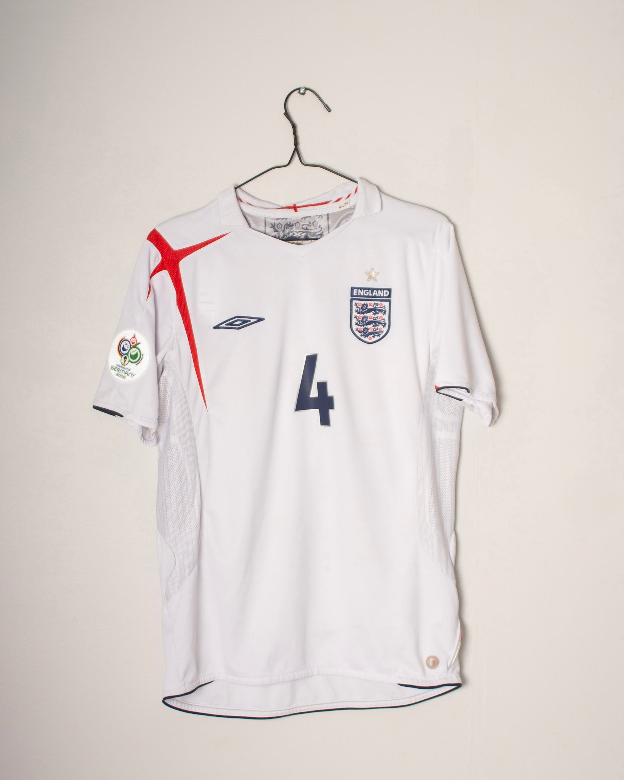 Umbro - England 2006 Home Football Shirt 'GERRARD'