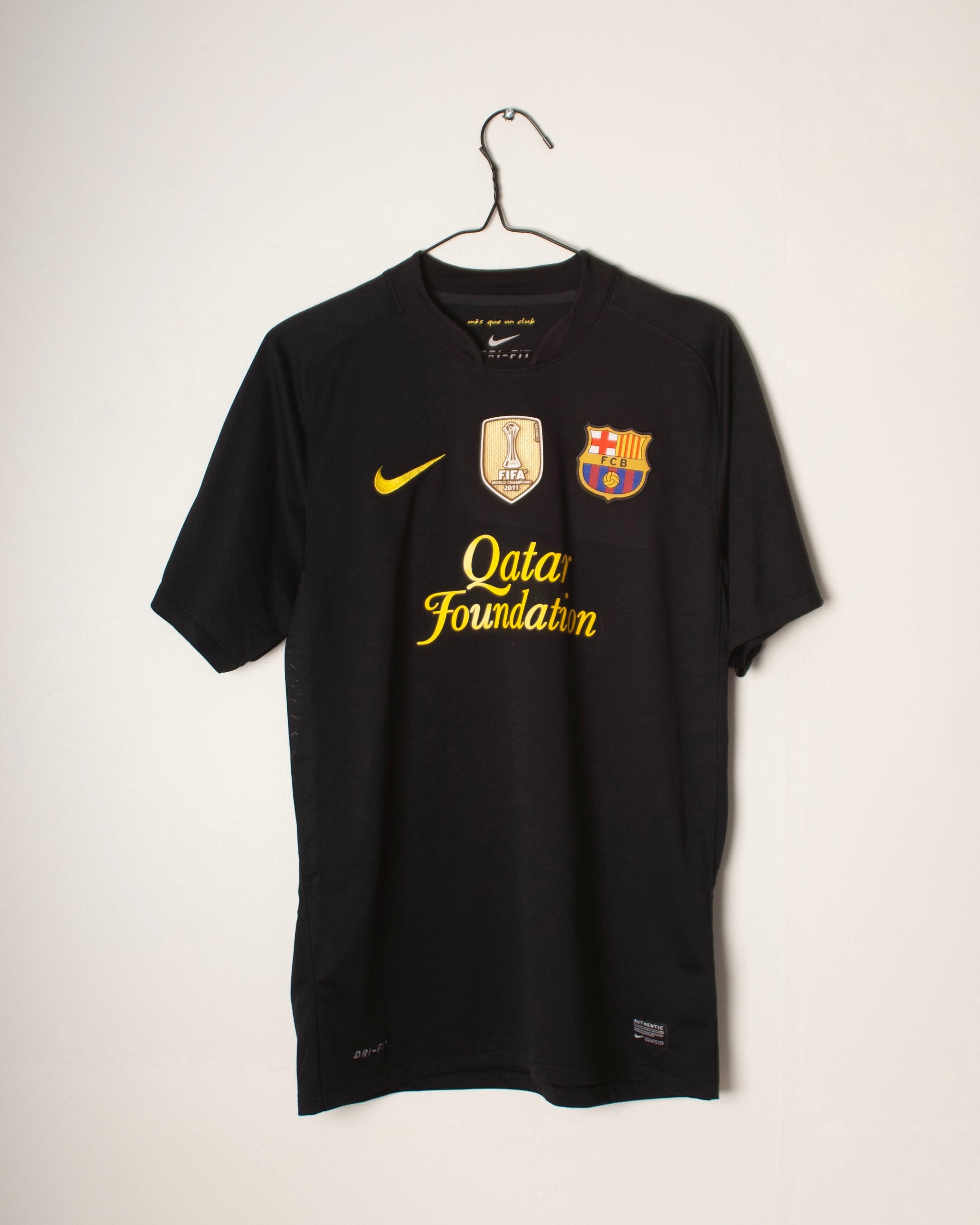Nike - FC Barcelona 2011/12 Away Football Shirt 'A.INIESTA'