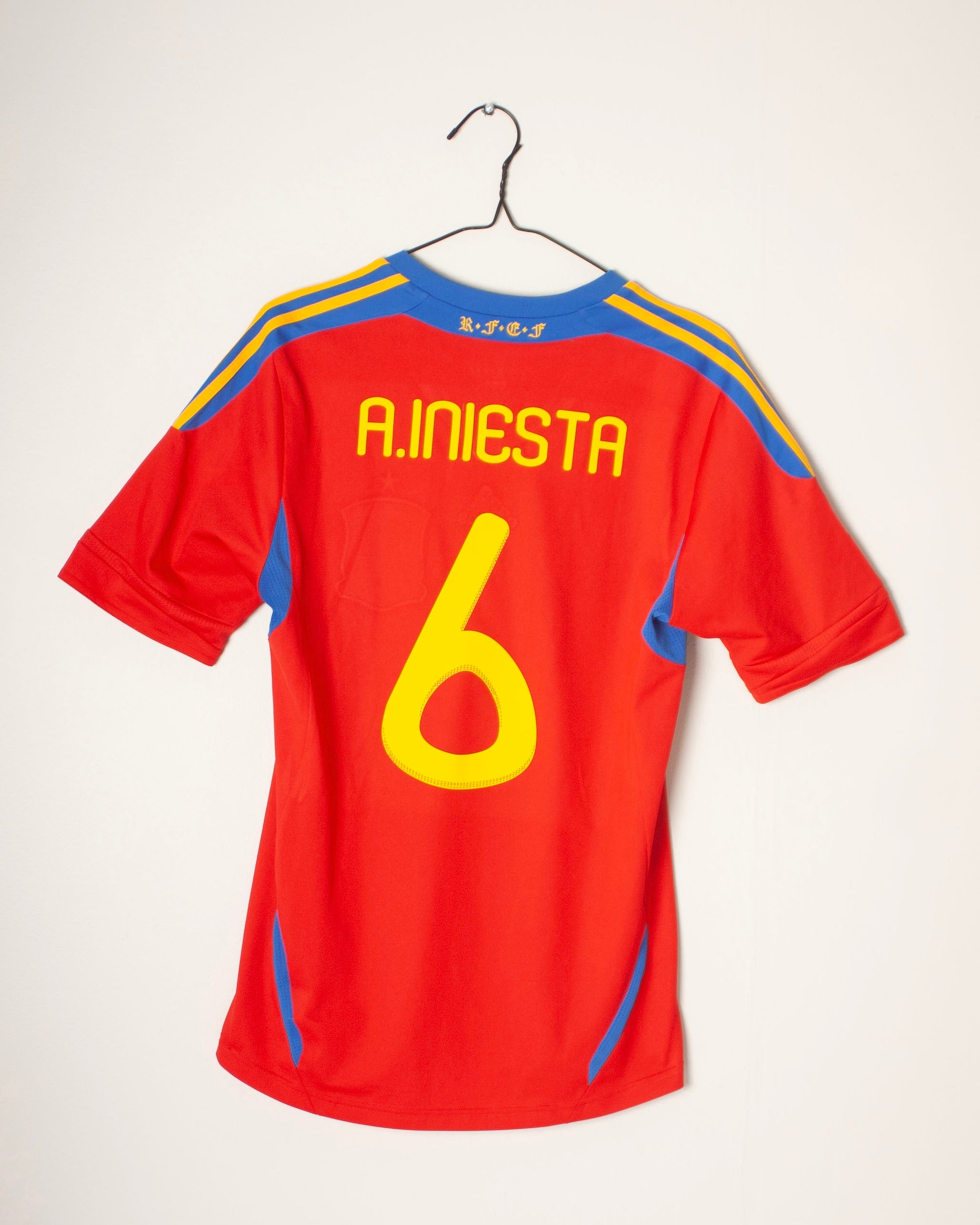 Adidas - Spain 2011 Home Football Shirt 'A.INIESTA'