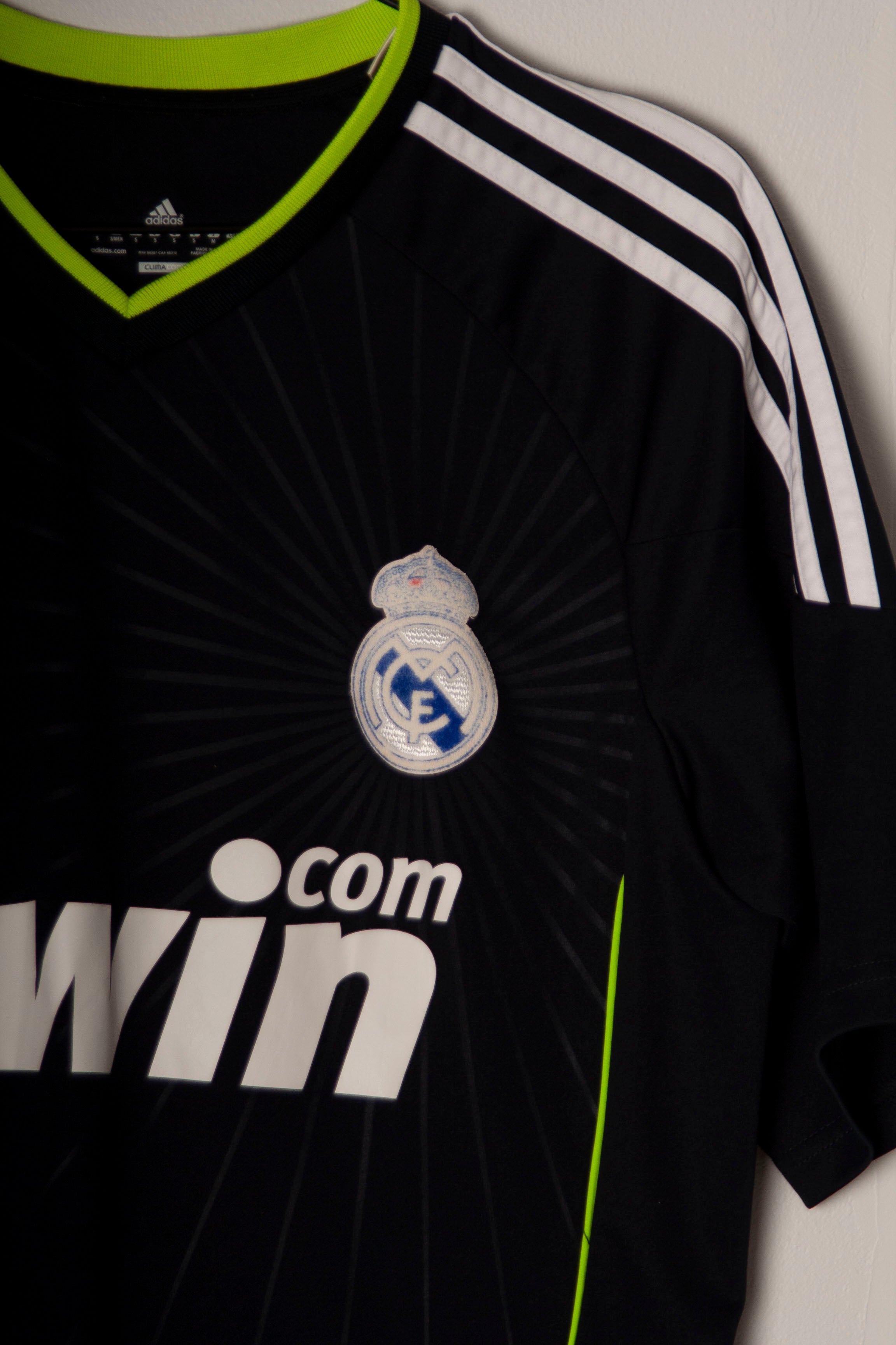 Adidas - Real Madrid 2010/11 Away Football Shirt 'ÖZIL'