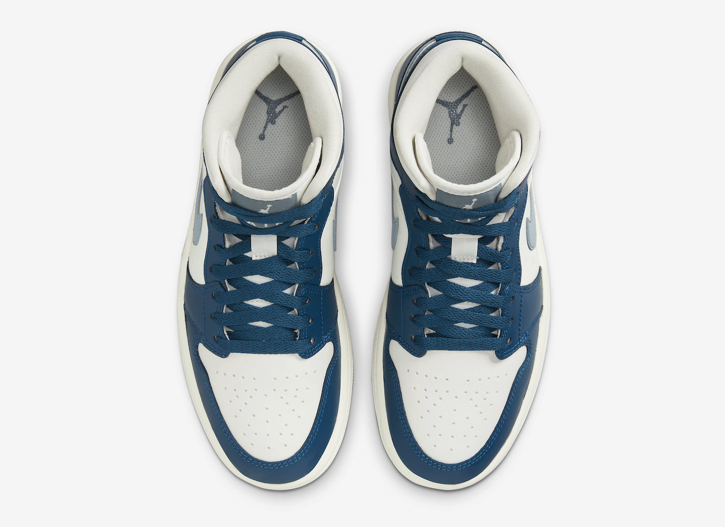 Air Jordan 1 Mid 'French Blue'