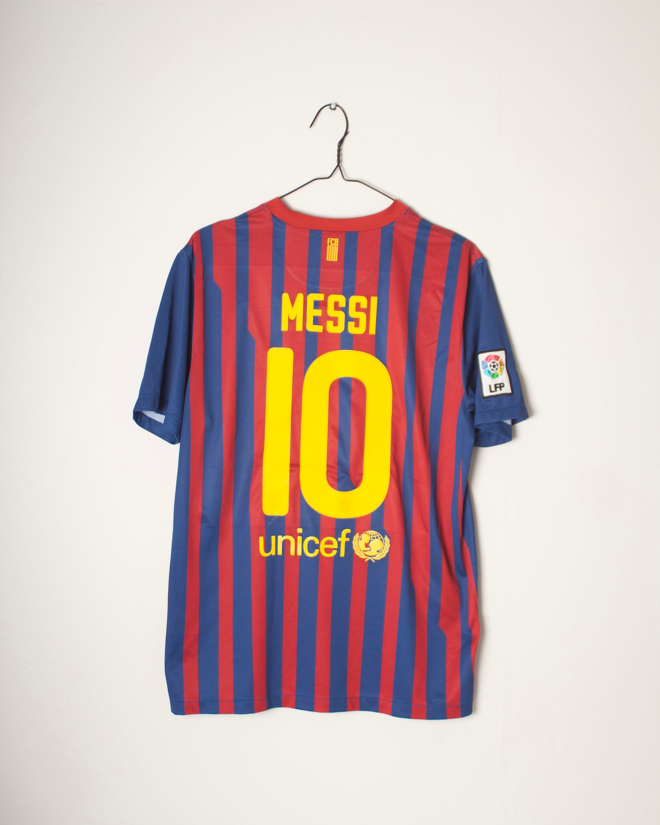 Nike - FC Barcelona 2011/12 Home Football Shirt 'CR7 > MESSI'