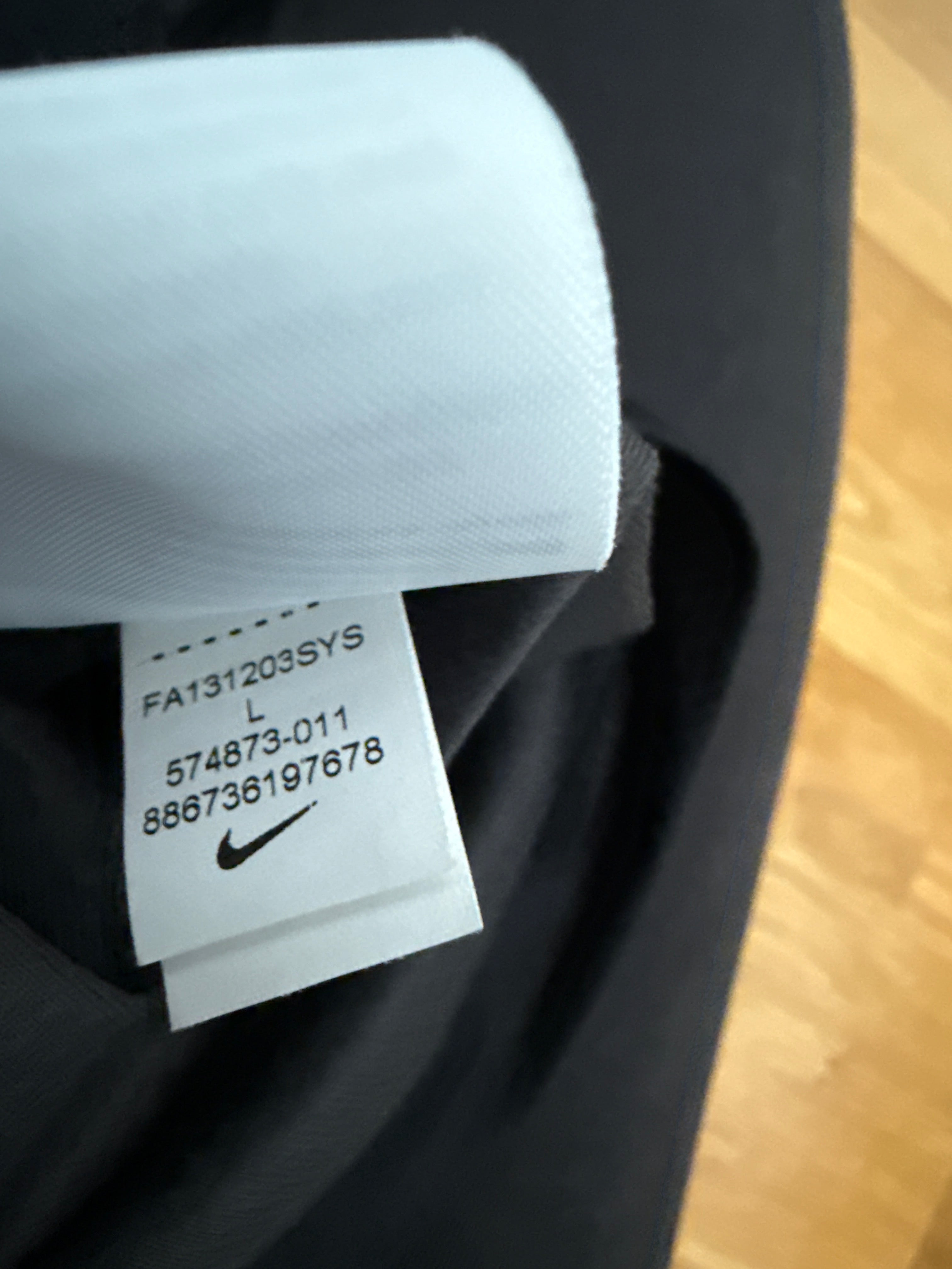 Nike - Manchester City 2013/14 Away Football Shirt 'KUN AGUERO'