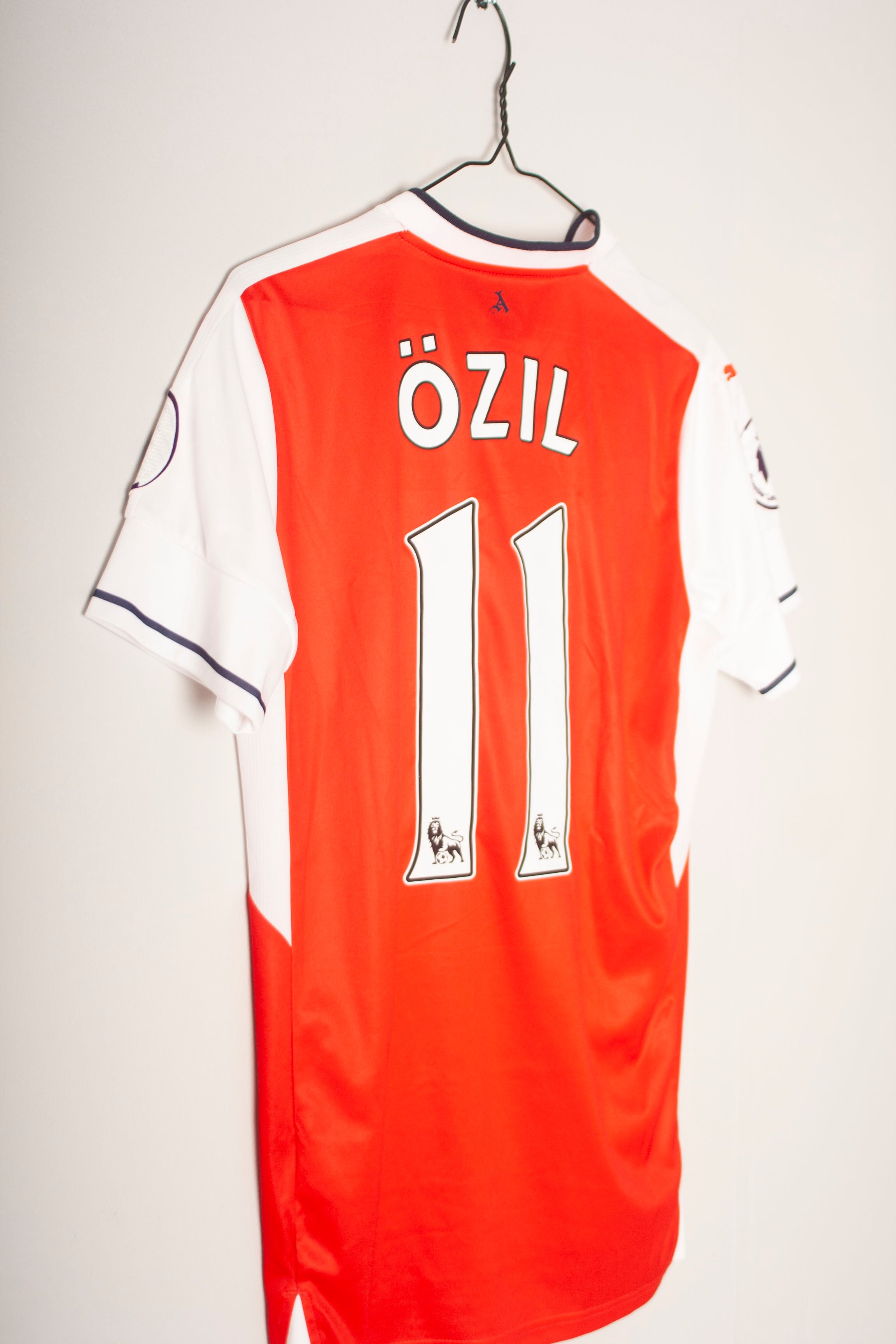 Puma - Arsenal FC 2016/17 Home Football Shirt 'ÖZIL'