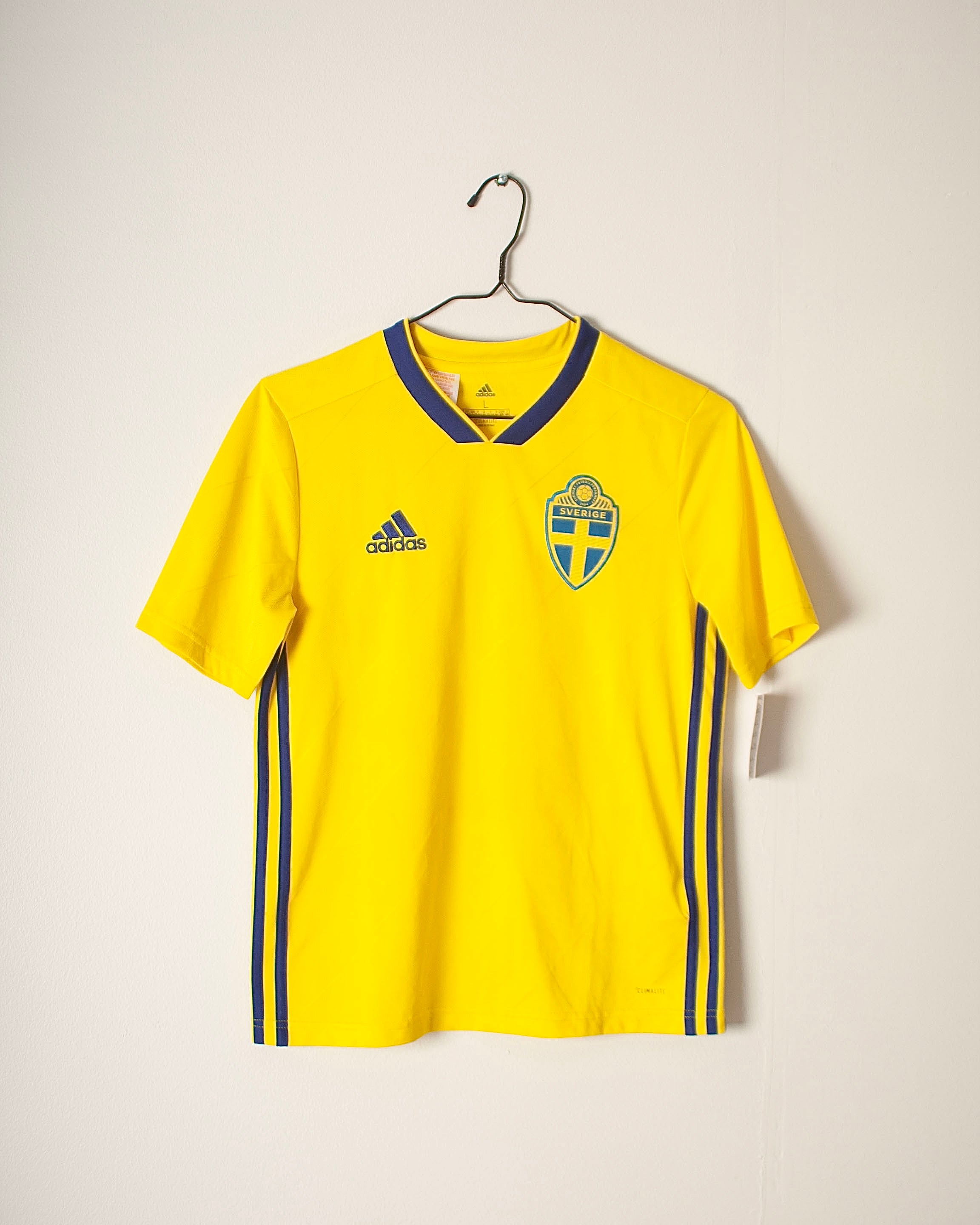 Adidas - Sweden 2018 Home Football Shirt
