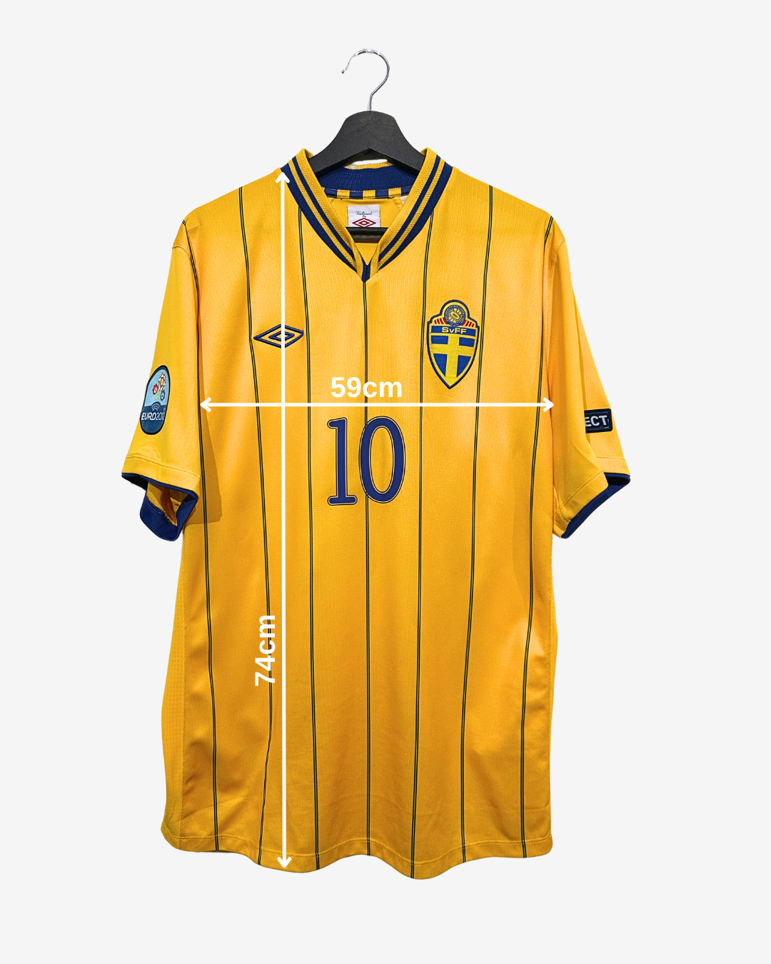 Yellow sports jersey with measurements on a white background