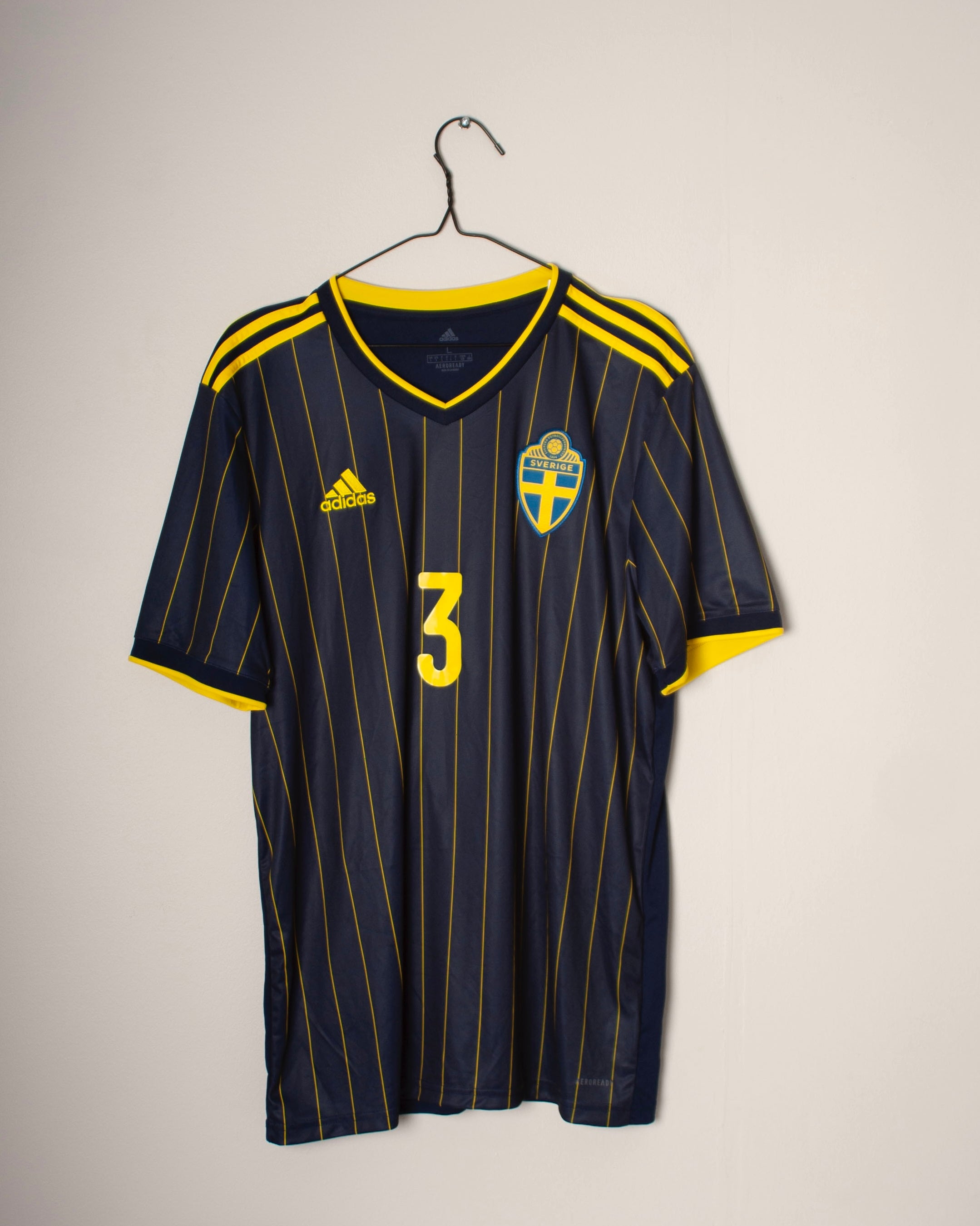 Adidas - Sweden 2020 Away Football Shirt 'LINDELÖF'