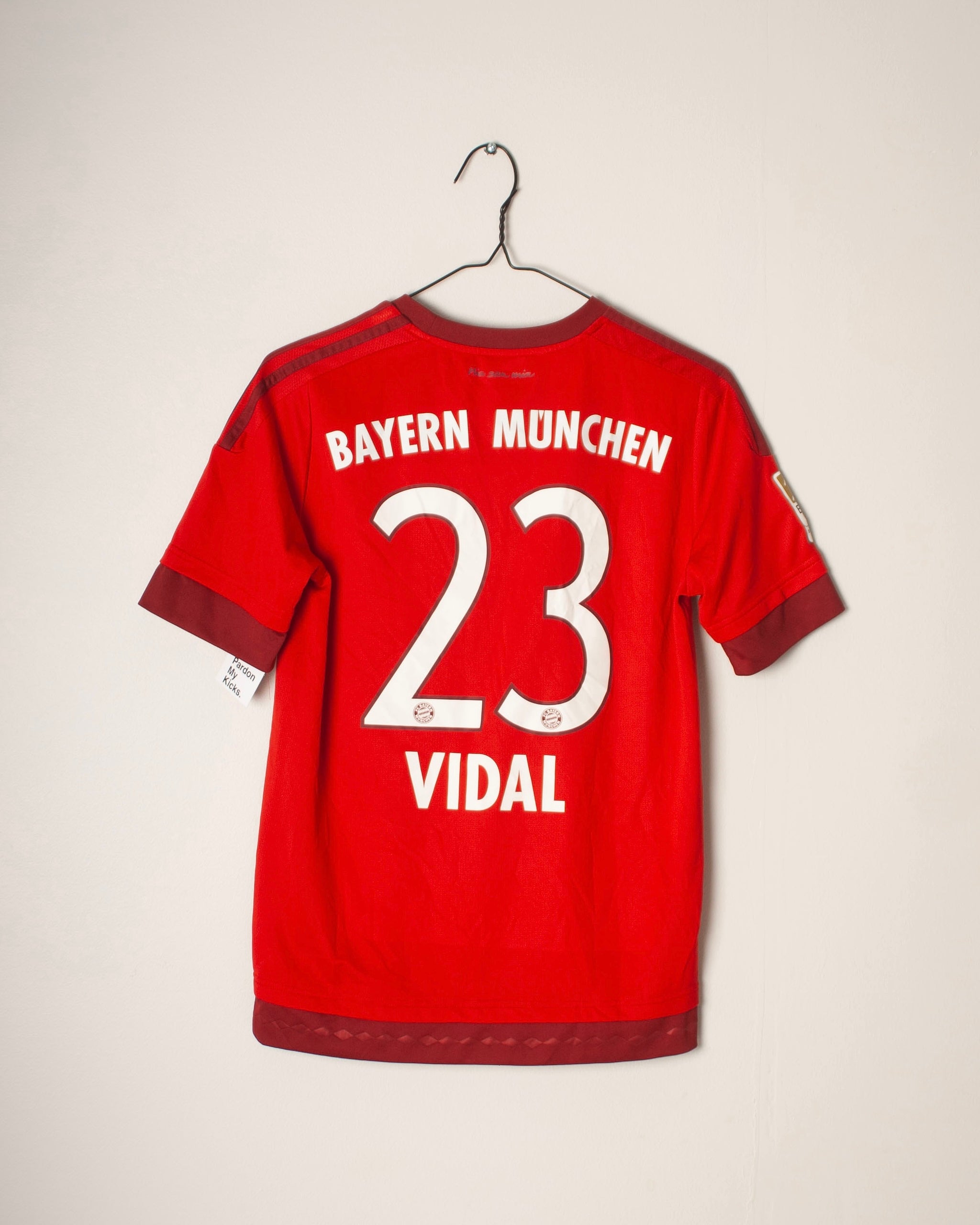Adidas - Bayern Munchen 2015/16 Home Football Shirt 'VIDAL'