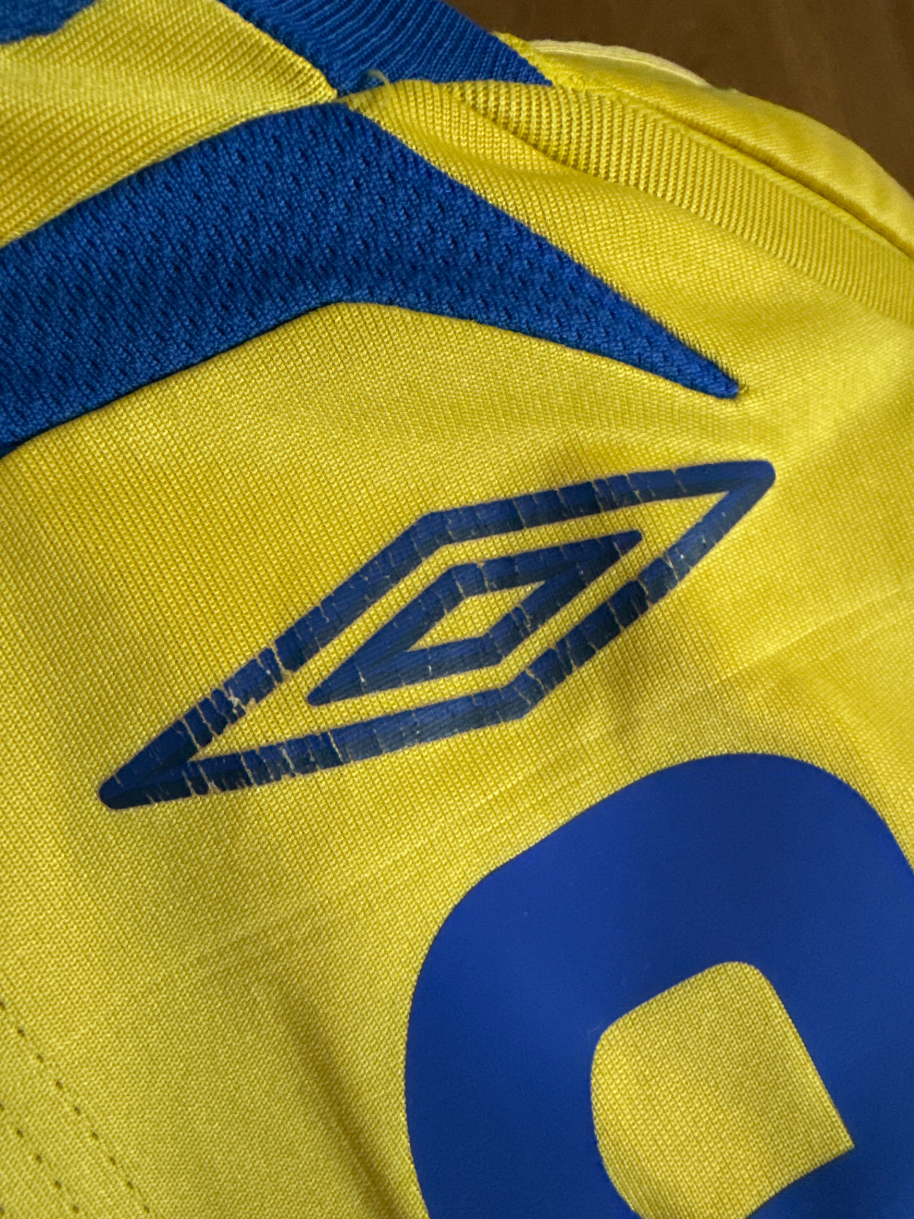 Umbro - Sweden 2008 Home Football Shirt 'LJUNGBERG'