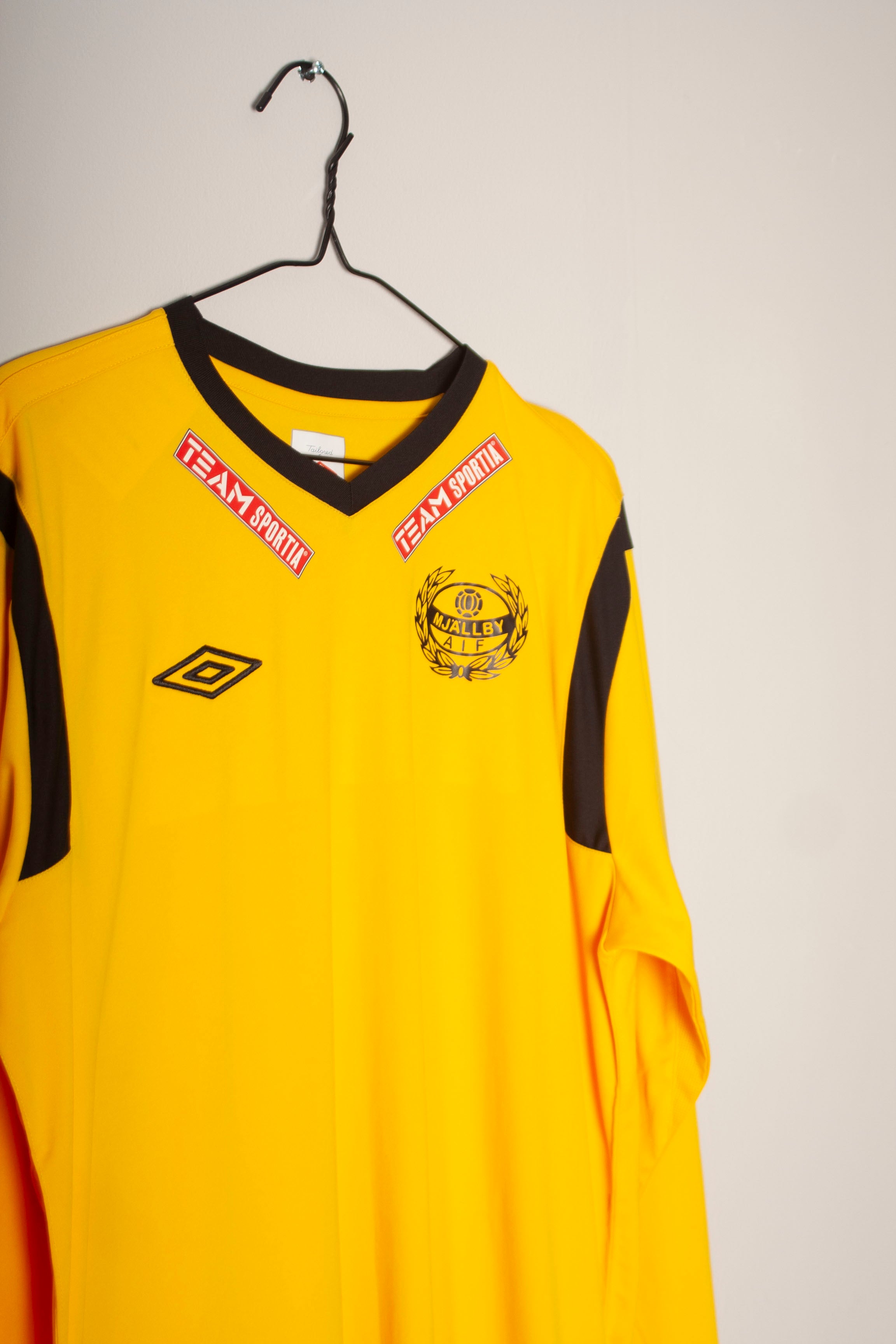 Umbro - Mjällby AIF 2013 Home Football Shirt