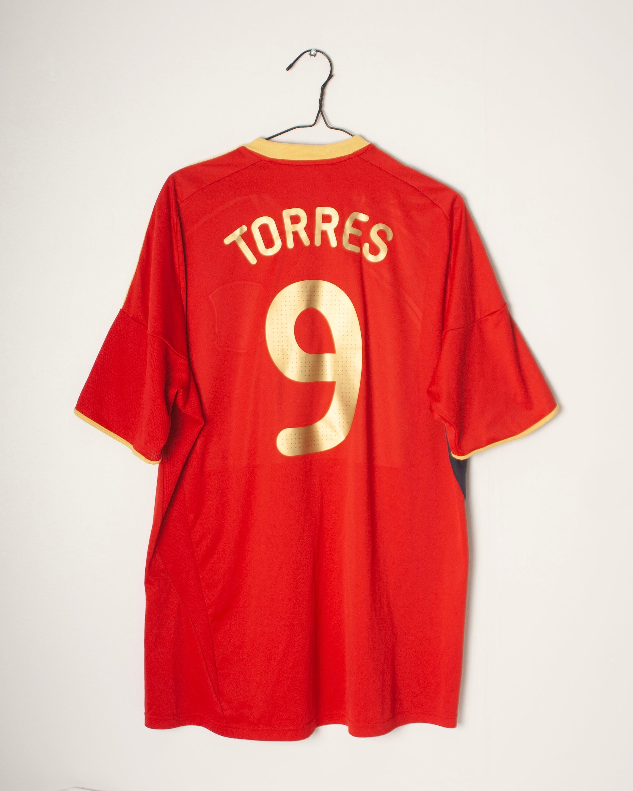 Adidas - Spain 2009 Home Football Shirt Confederations Cup Version 'TORRES'