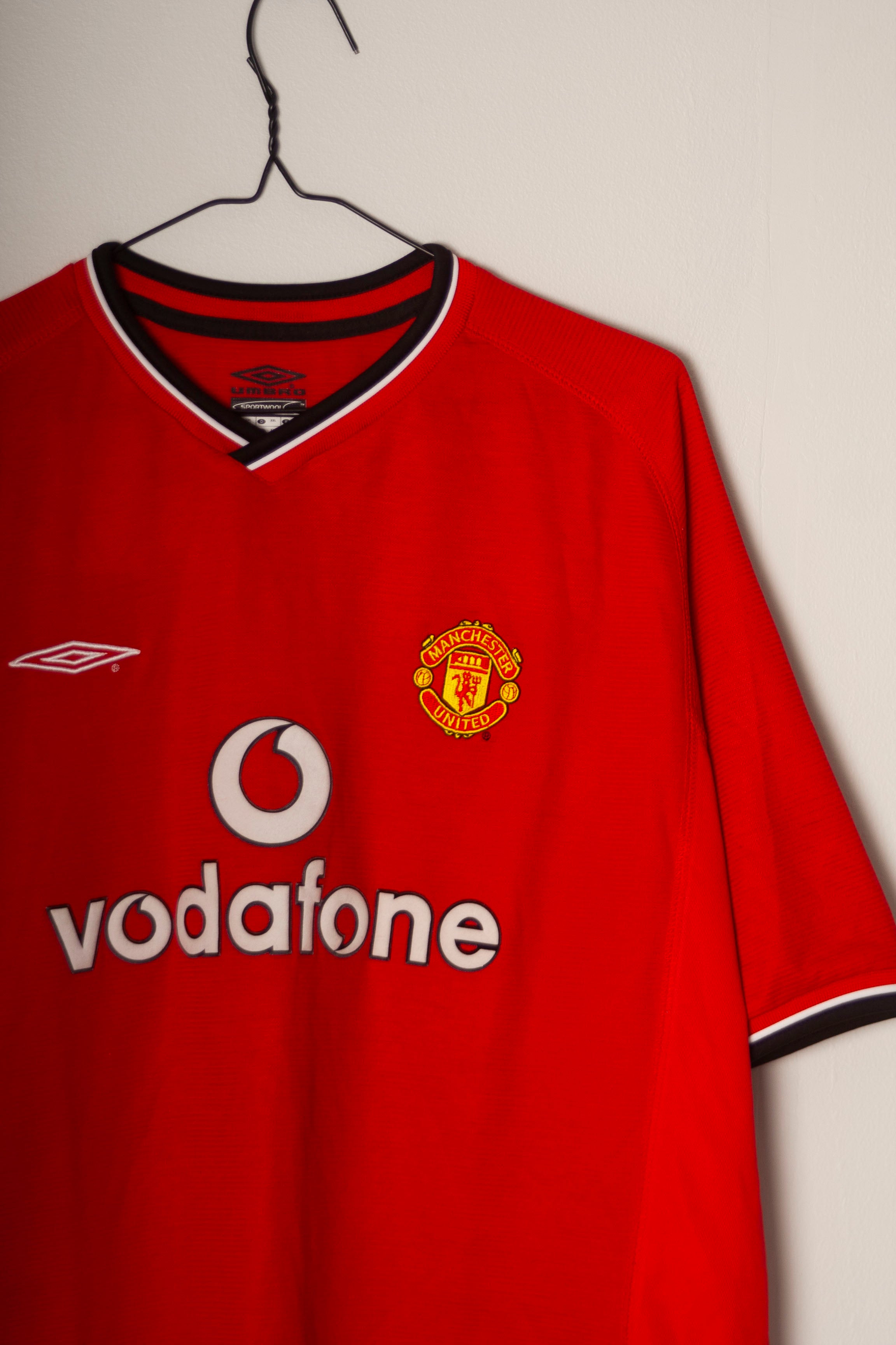 Umbro - Manchester United 2000/02 Home Football Shirt 'BECKHAM'