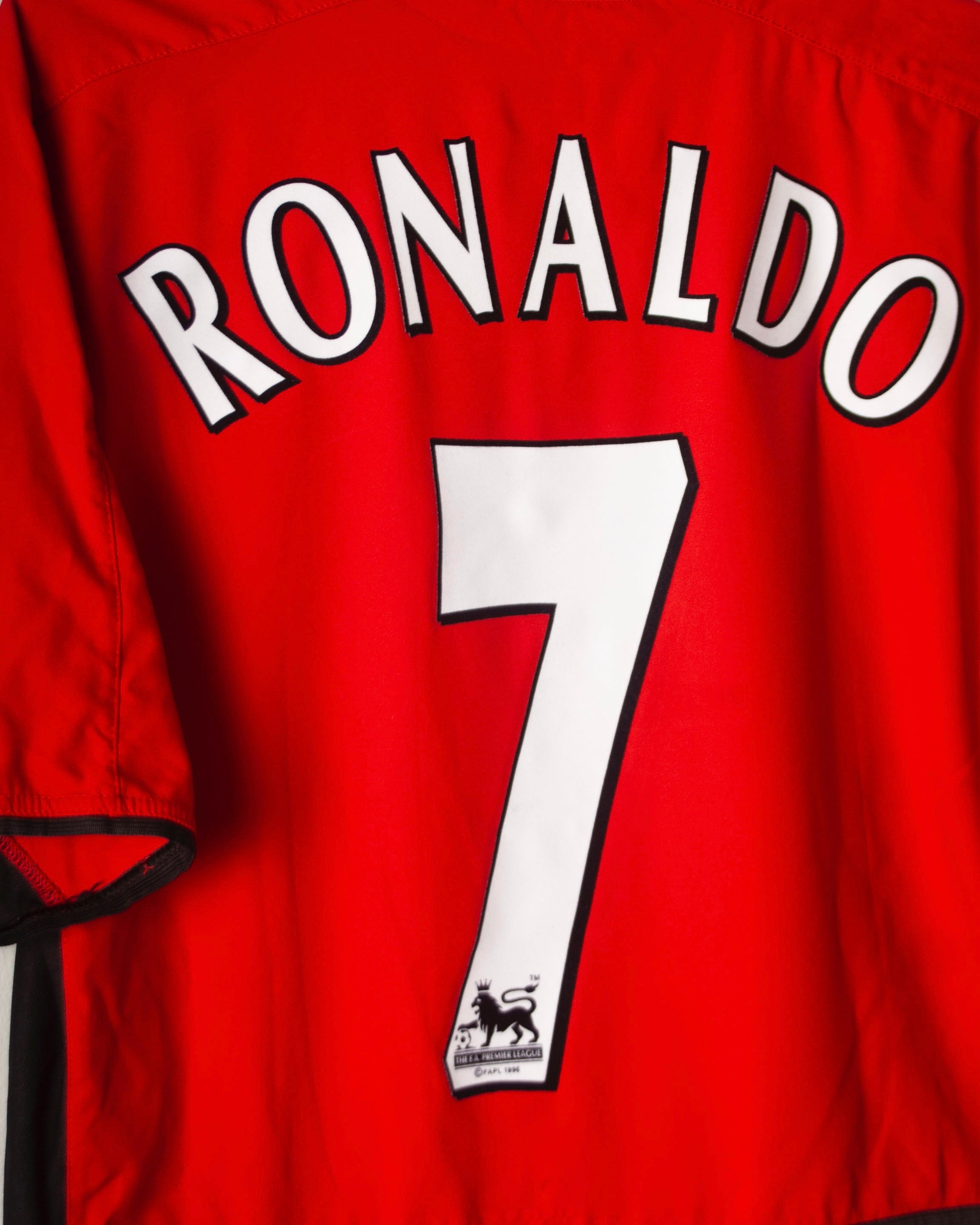 Nike - Manchester United 2002/04 Home Football Shirt 'RONALDO'