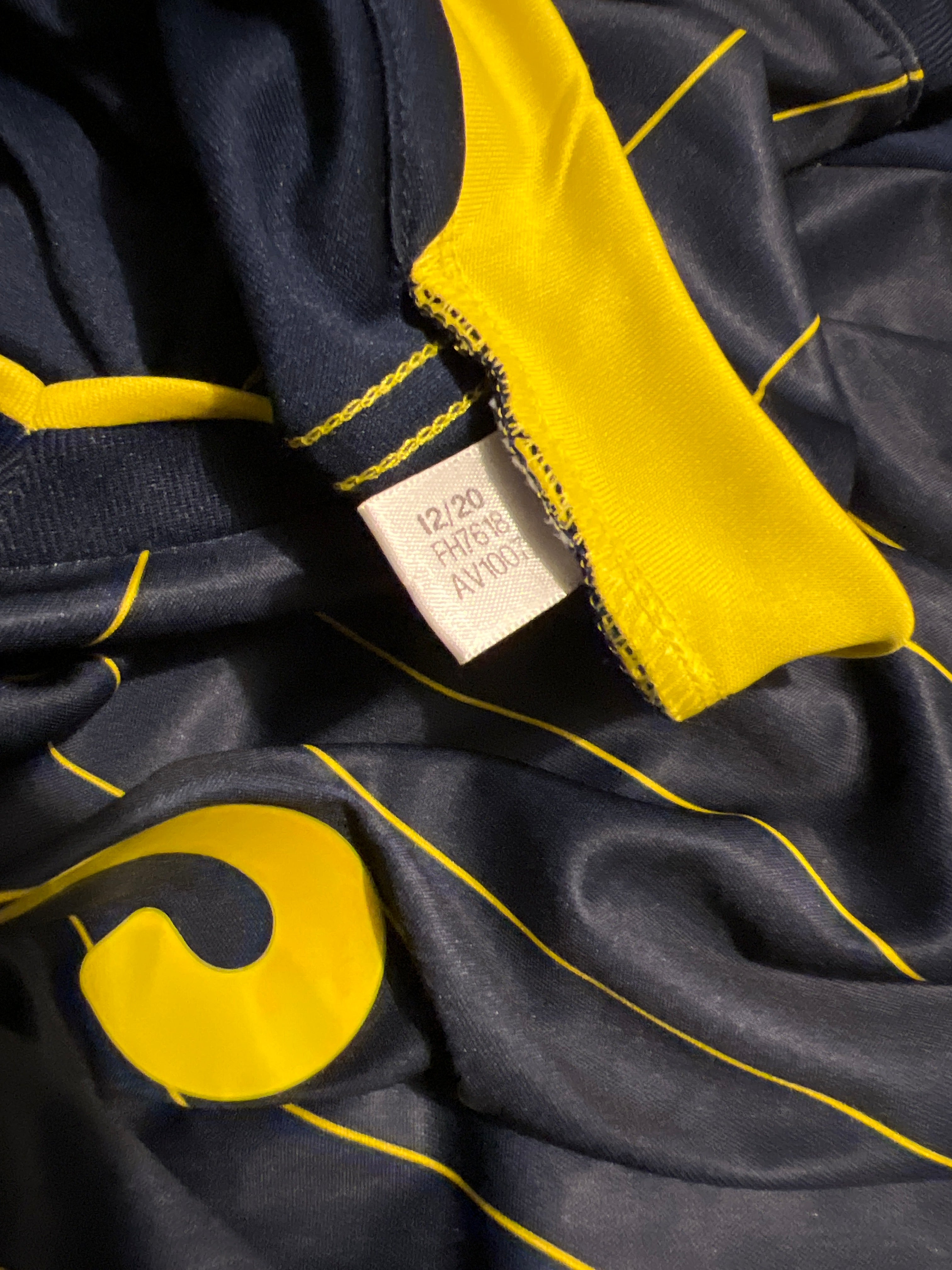 Adidas - Sweden 2020 Away Football Shirt 'LINDELÖF'