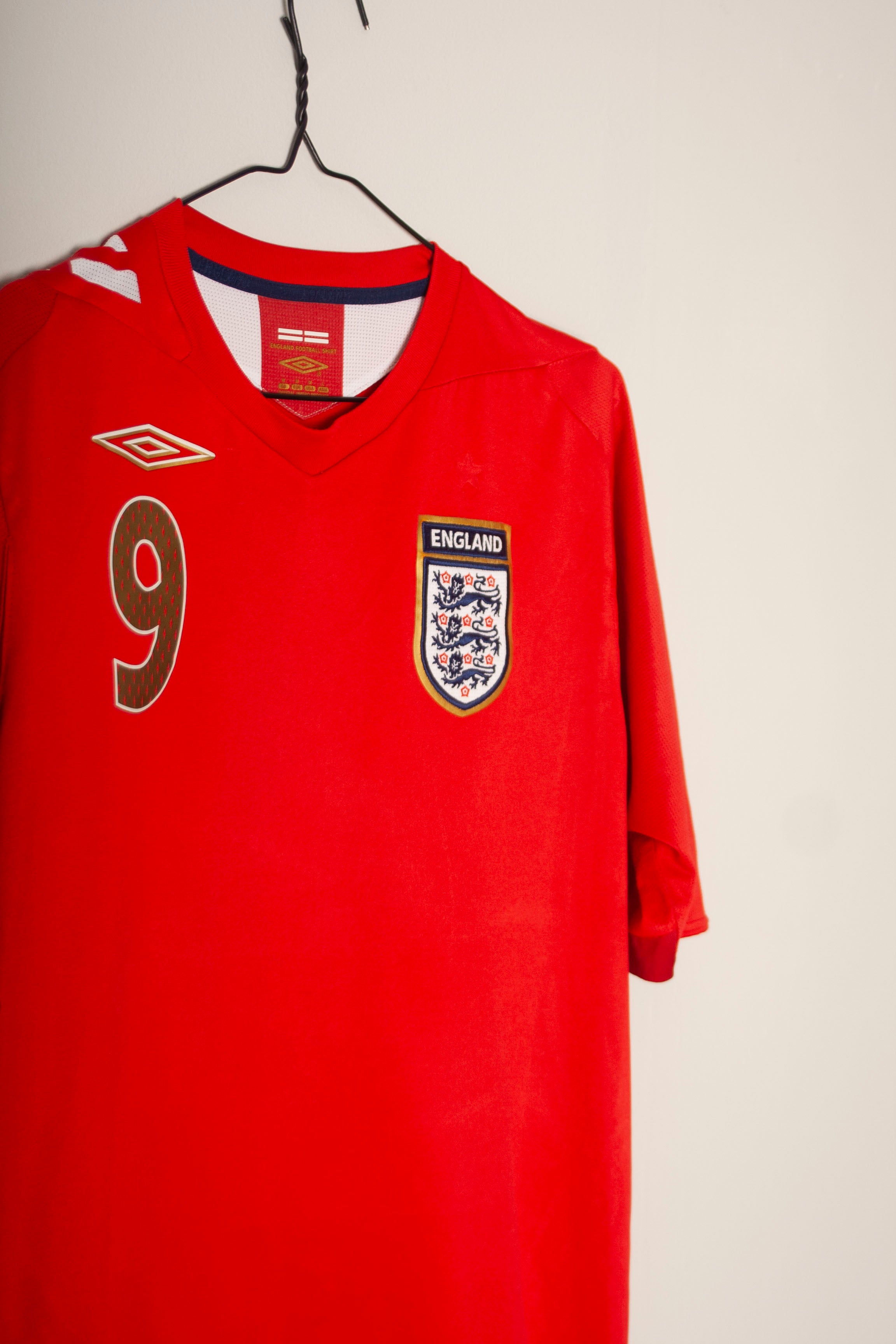 Umbro - England 2006 Away Football Shirt 'ROONEY'
