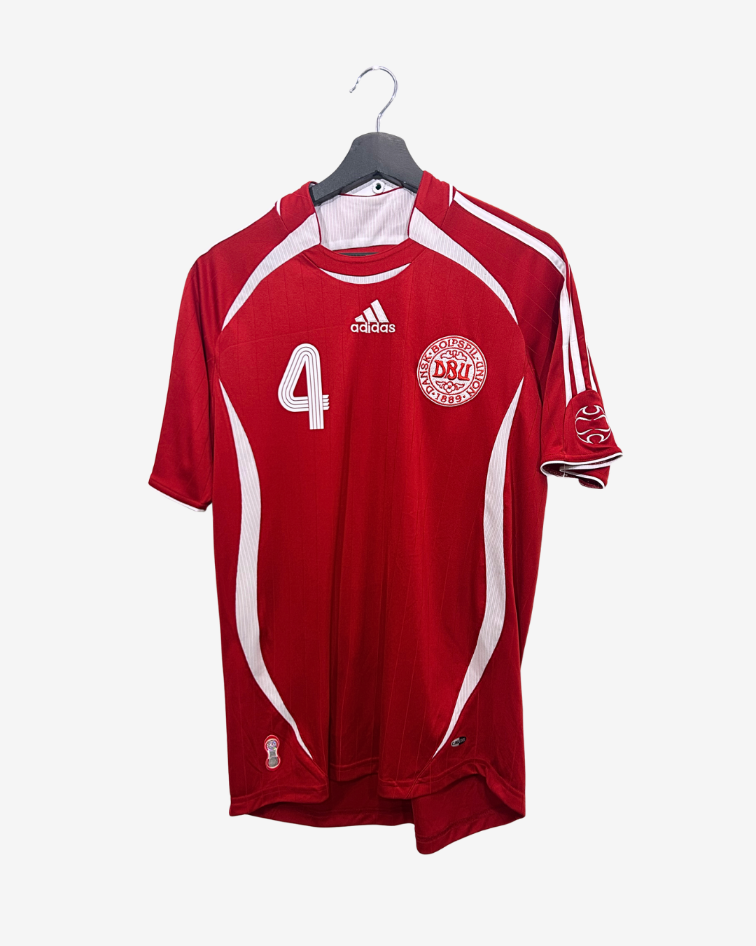 daniel agger front denmark 2006