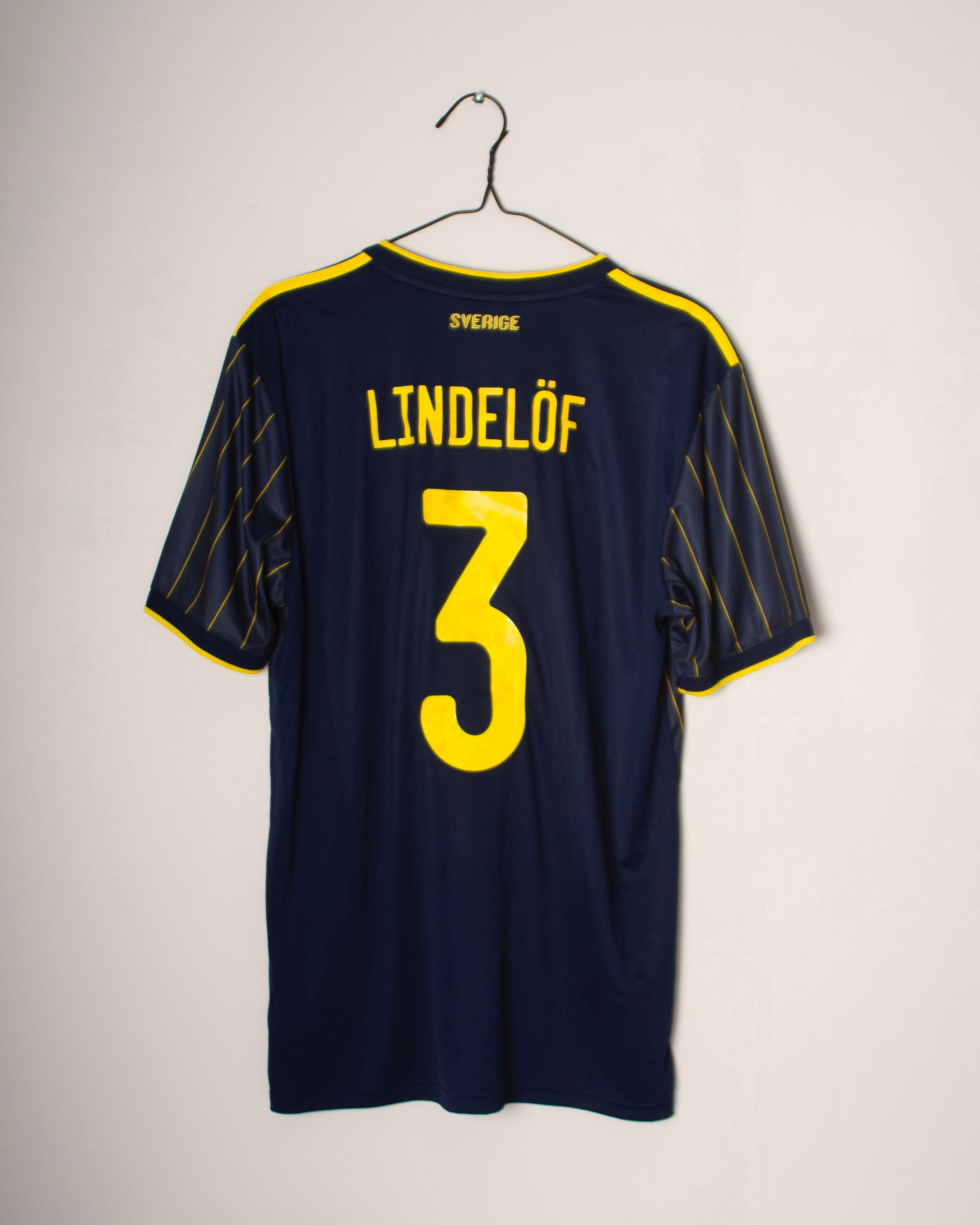 Adidas - Sweden 2020 Away Football Shirt 'LINDELÖF'