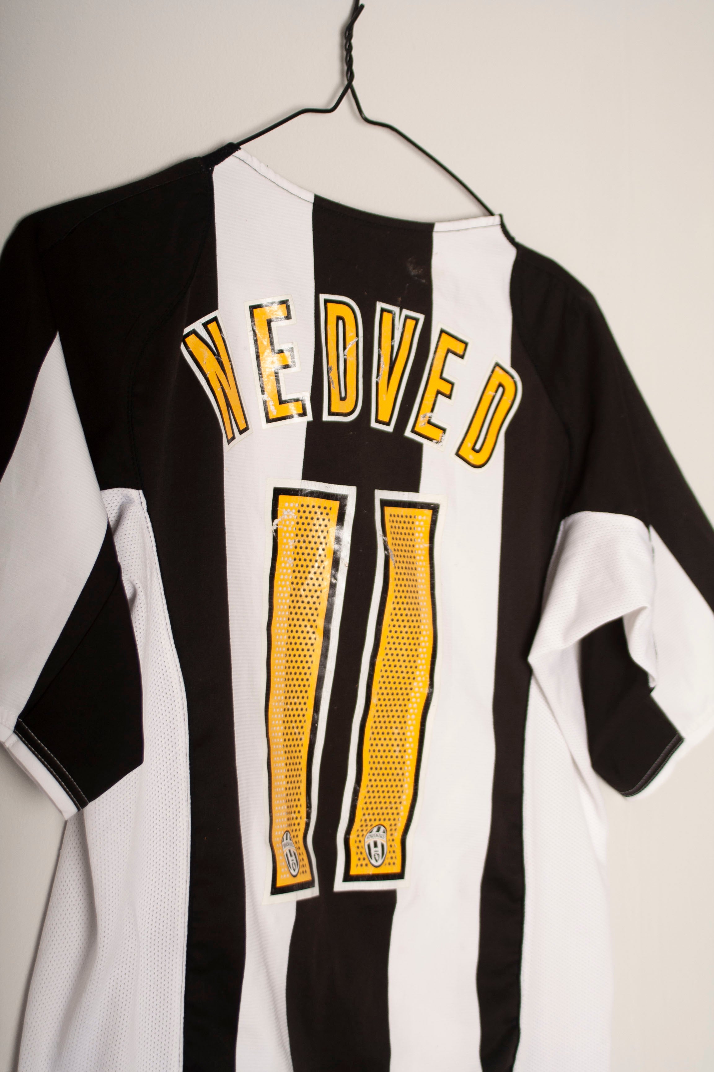 Nike - Juventus FC 2004/05 Home Football Shirt 'NEDVED'