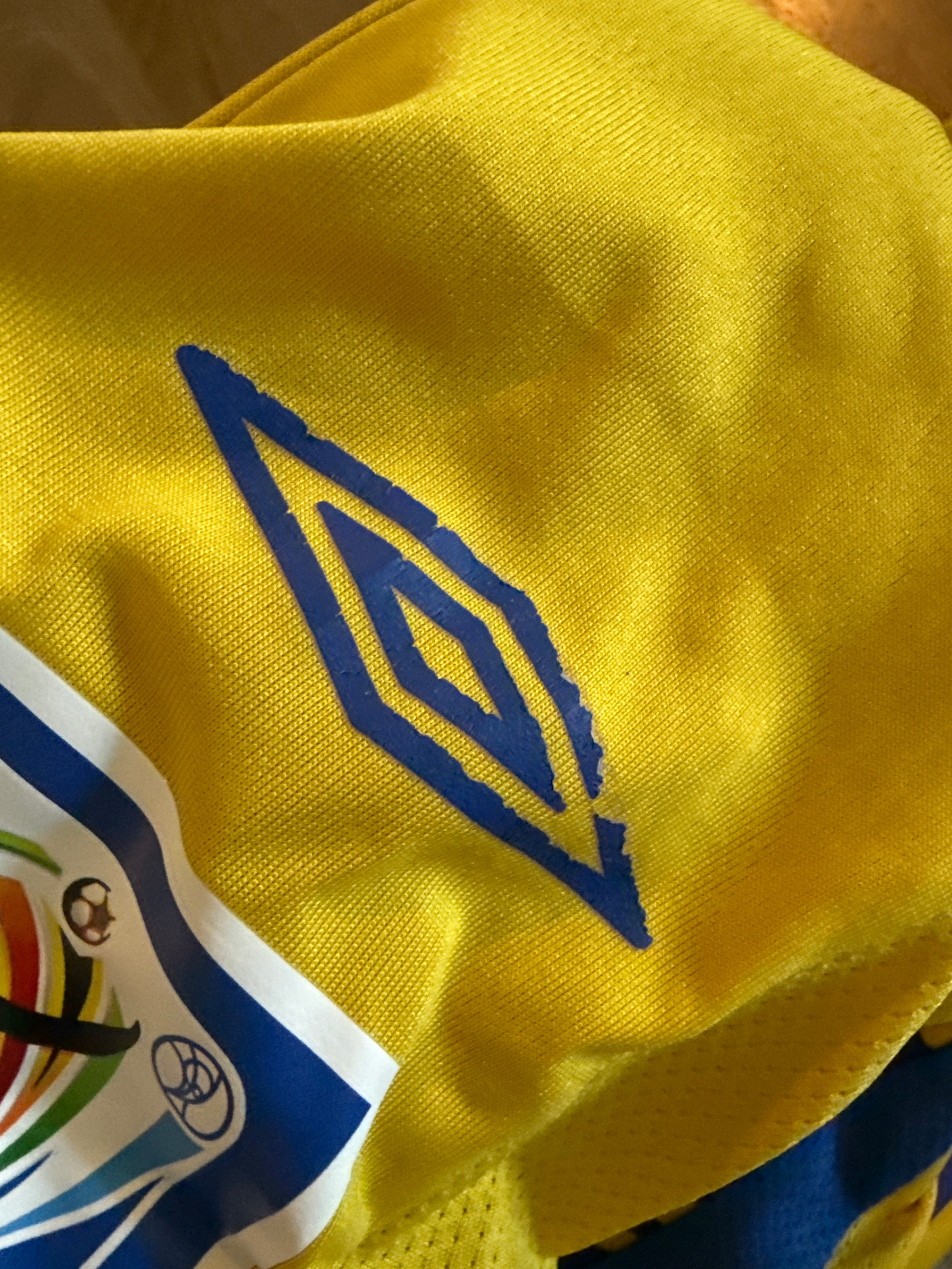 Umbro - Sweden 2008 Home Football Shirt 'LJUNGBERG'