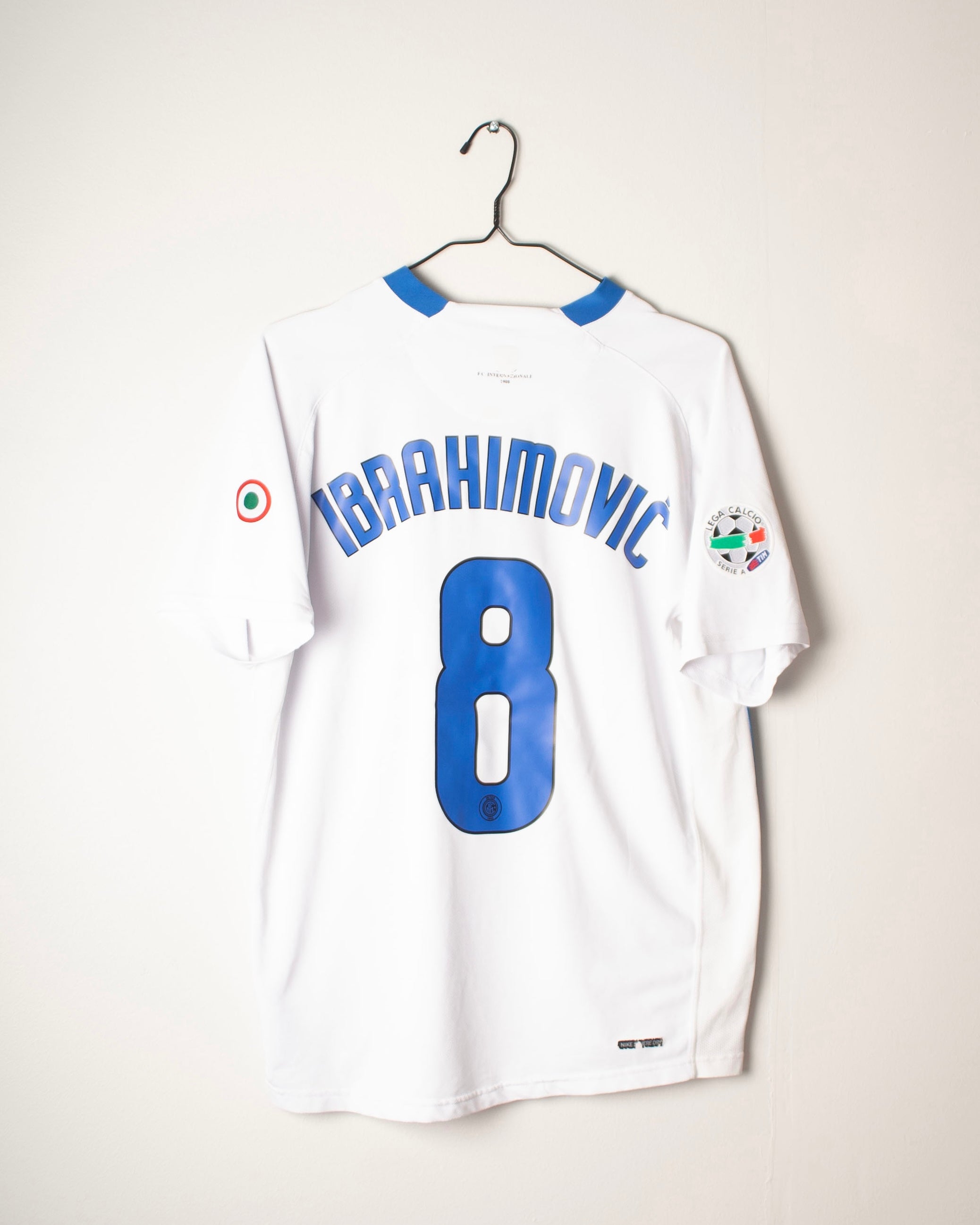 Nike - Inter Milan 2008/09 Away Football Shirt 'IBRAHIMOVIC'