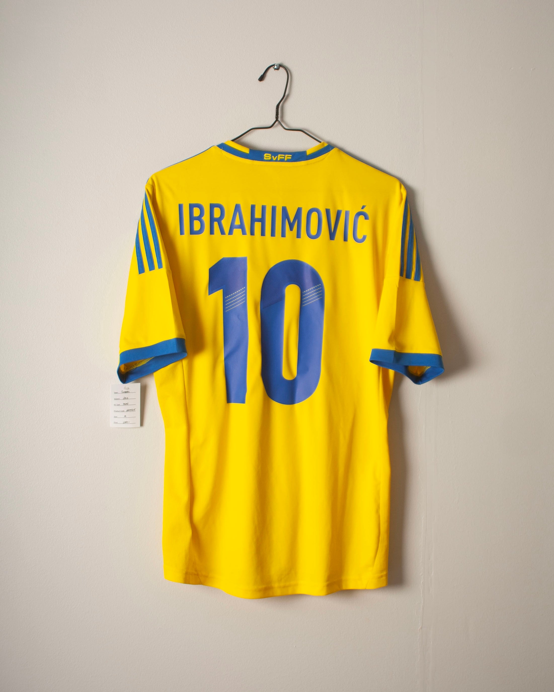 Adidas - Sweden 2013 Home Football Shirt 'IBRAHIMOVIC'