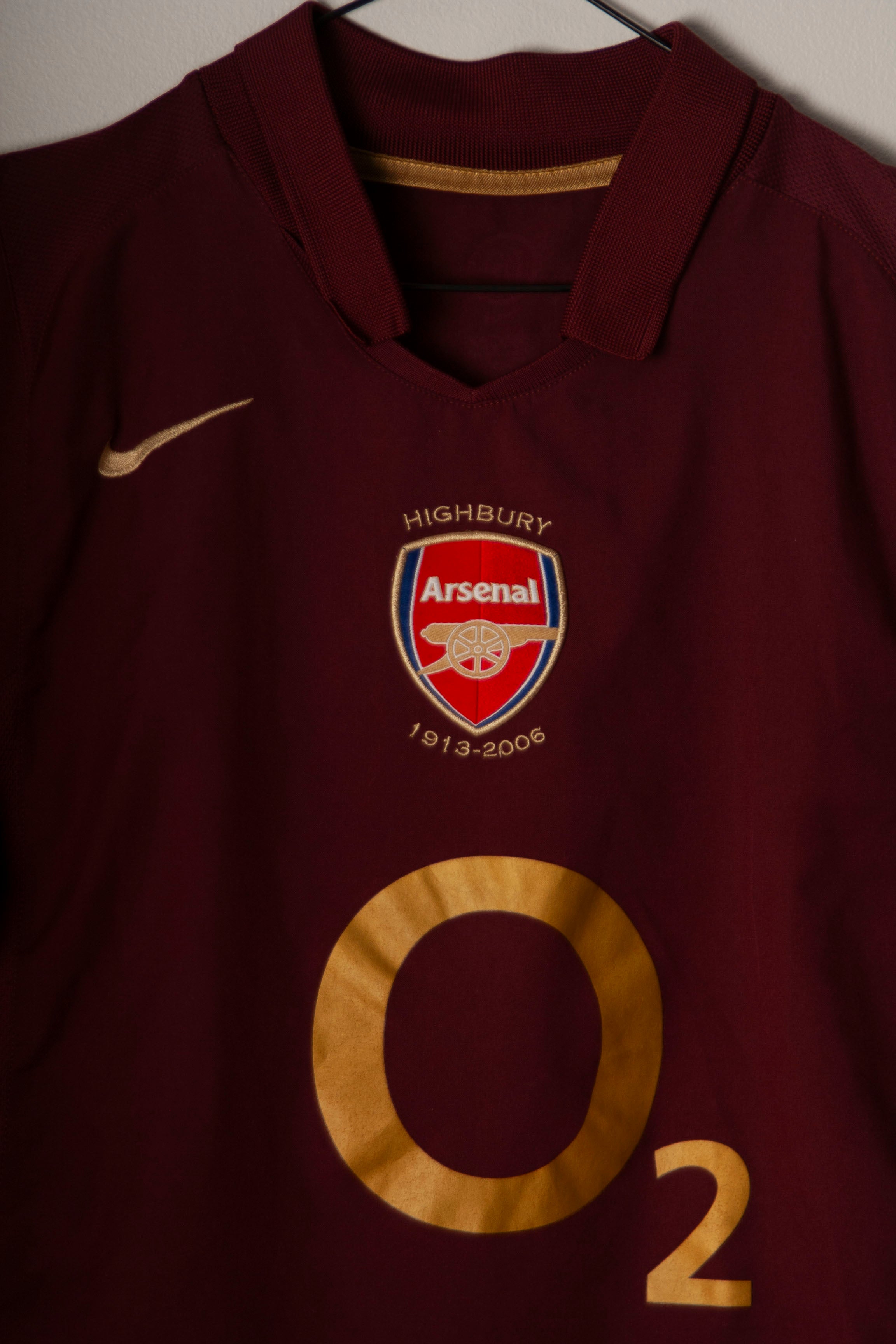 Nike - Arsenal FC 2005/06 Home Football Shirt 'HENRY'