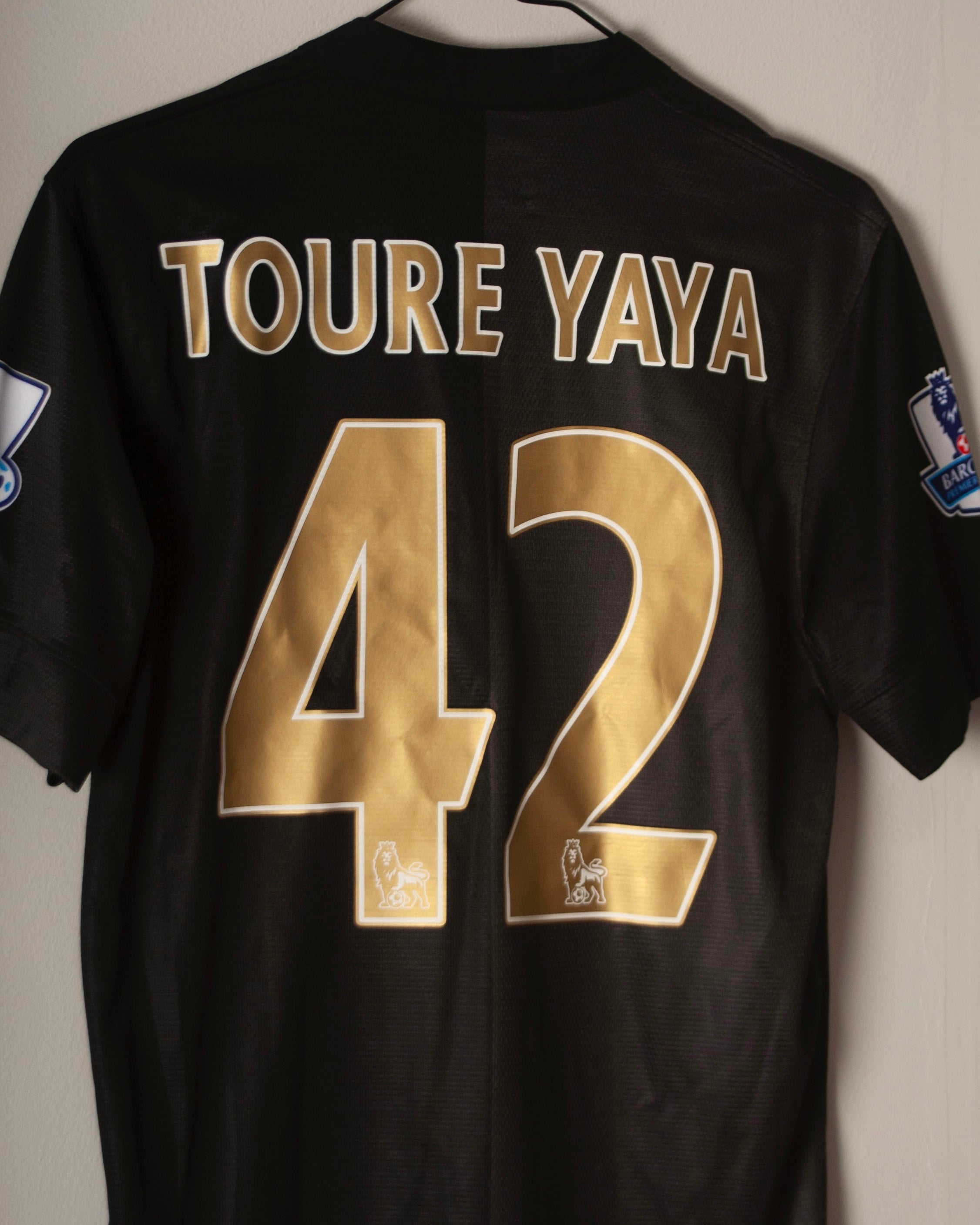Nike - Manchester City 2013/14 Away Football Shirt 'TOURE YAYA'