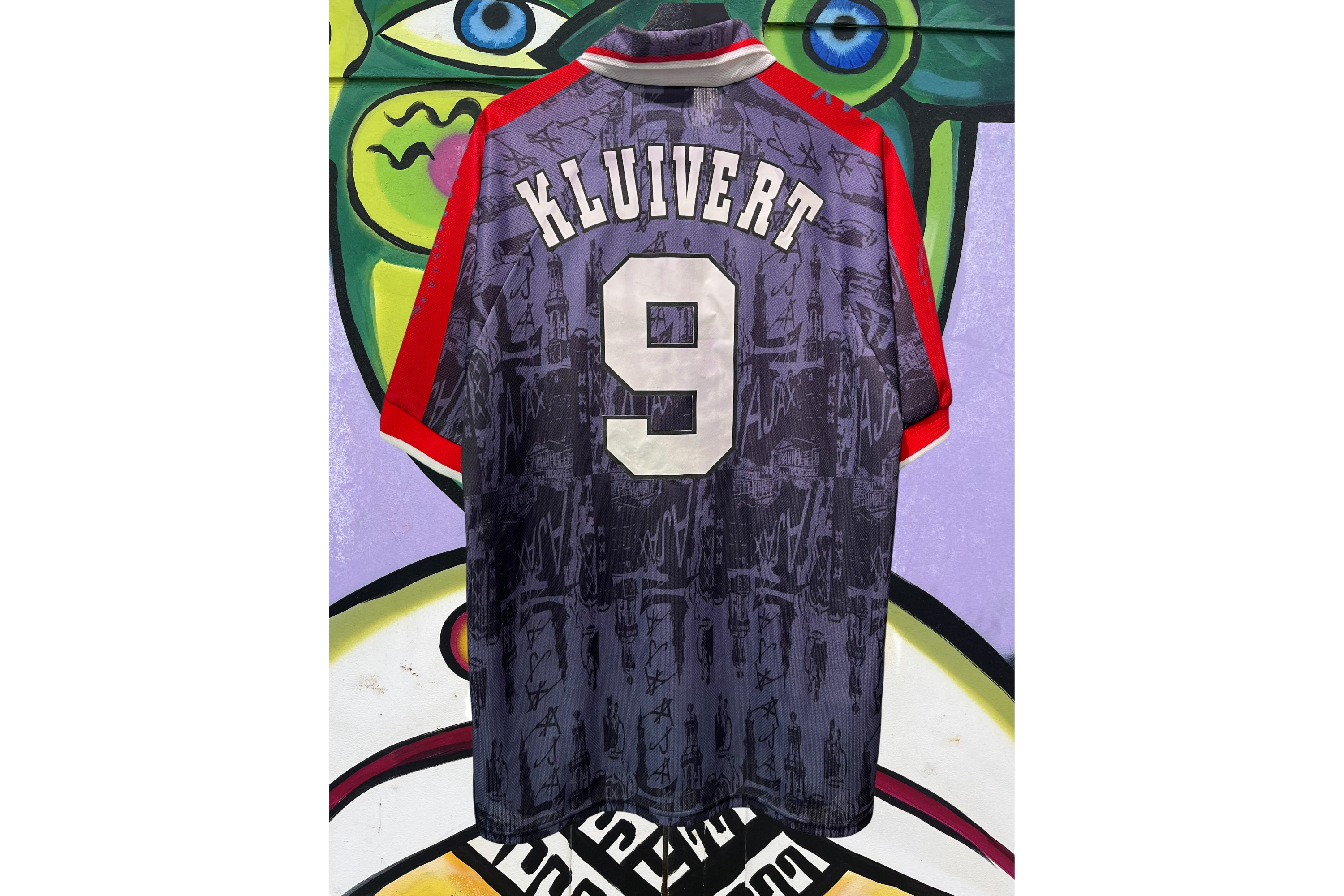 Umbro - Ajax 1996/97 Away Football Shirt 'KLUIVERT'