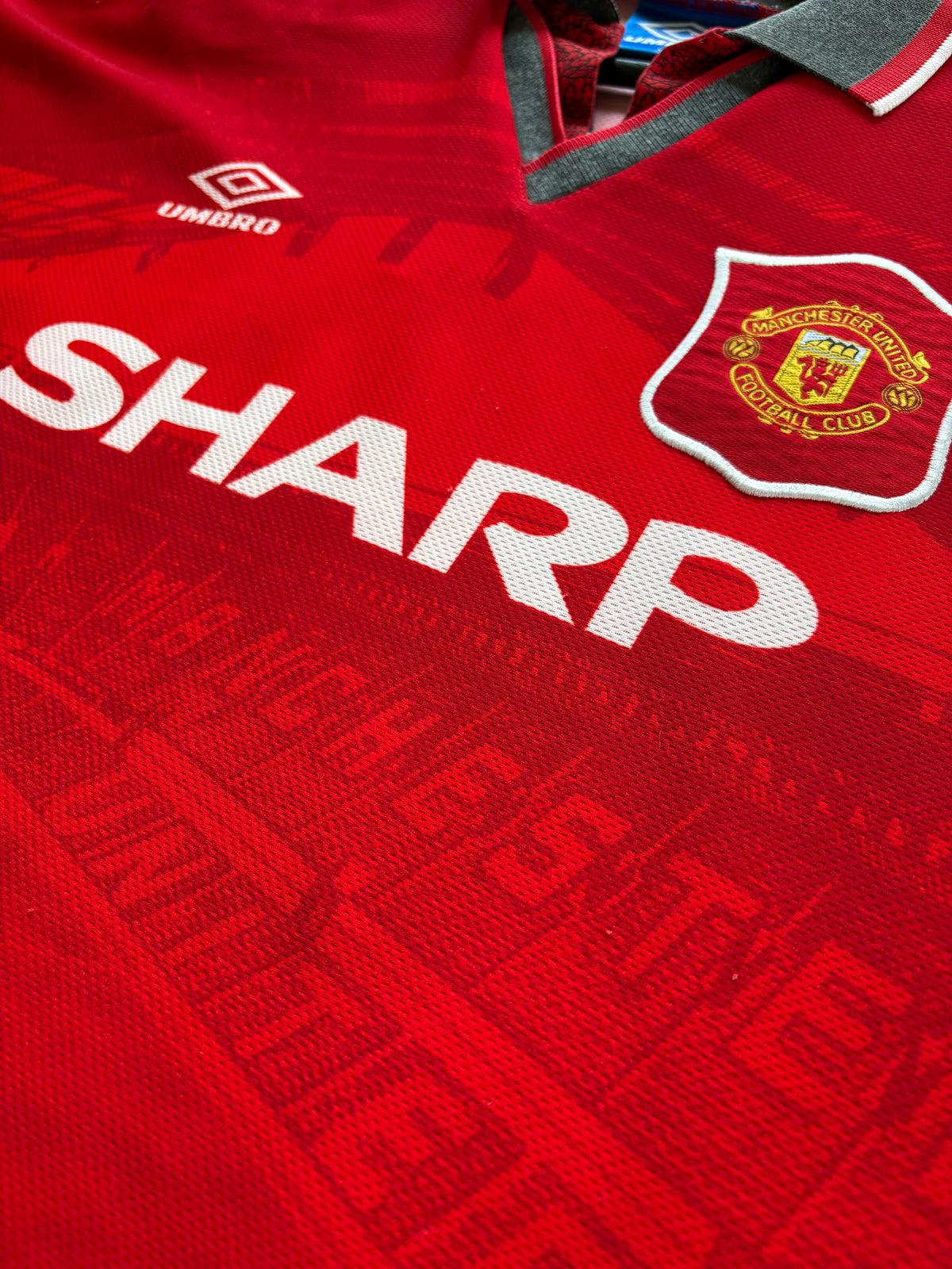 Umbro - Manchester United 1994/96 Home Football Shirt 'SCHOLES'