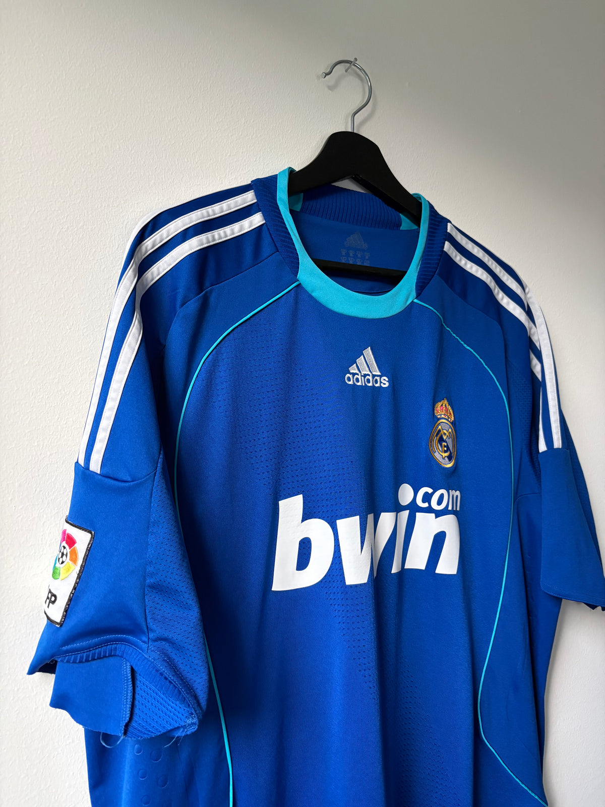Adidas - Real Madrid 2008/09 Away Football Shirt 'GUTI.HAZ'