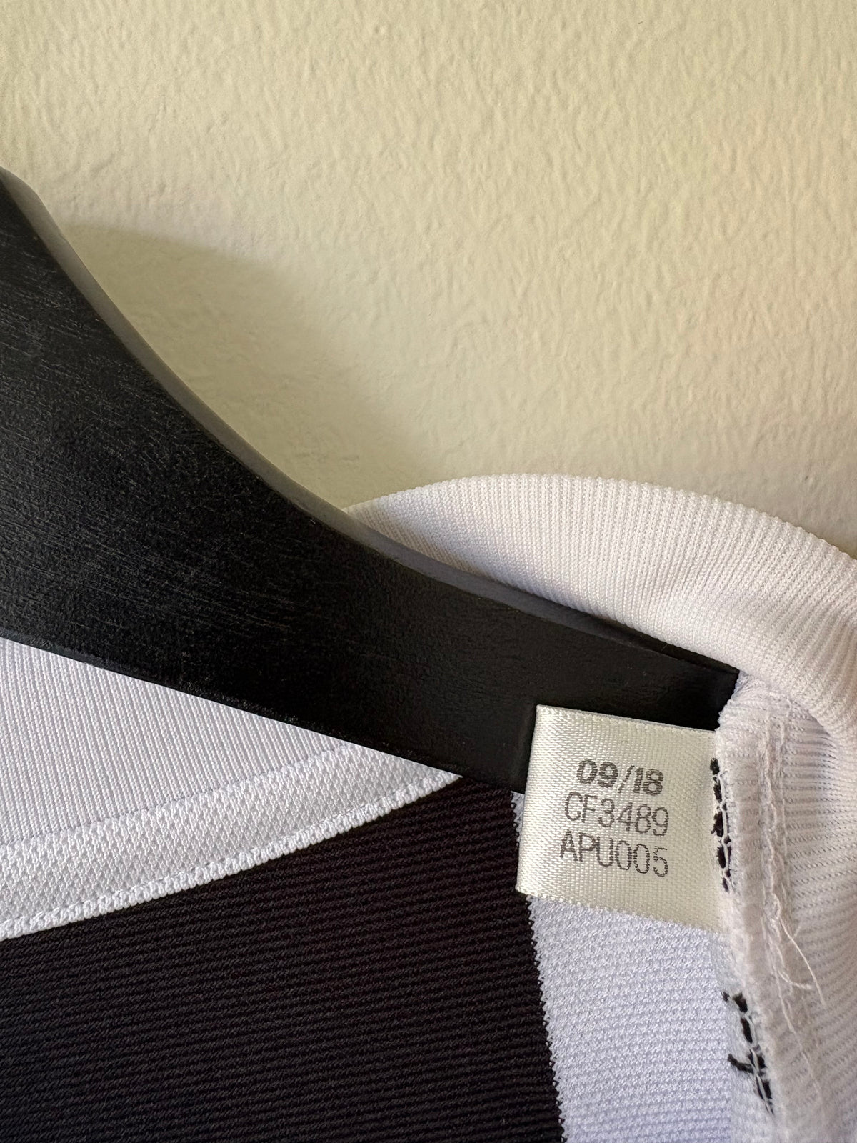 Adidas - Juventus FC 2018/19 Home Football Shirt 'RONALDO'
