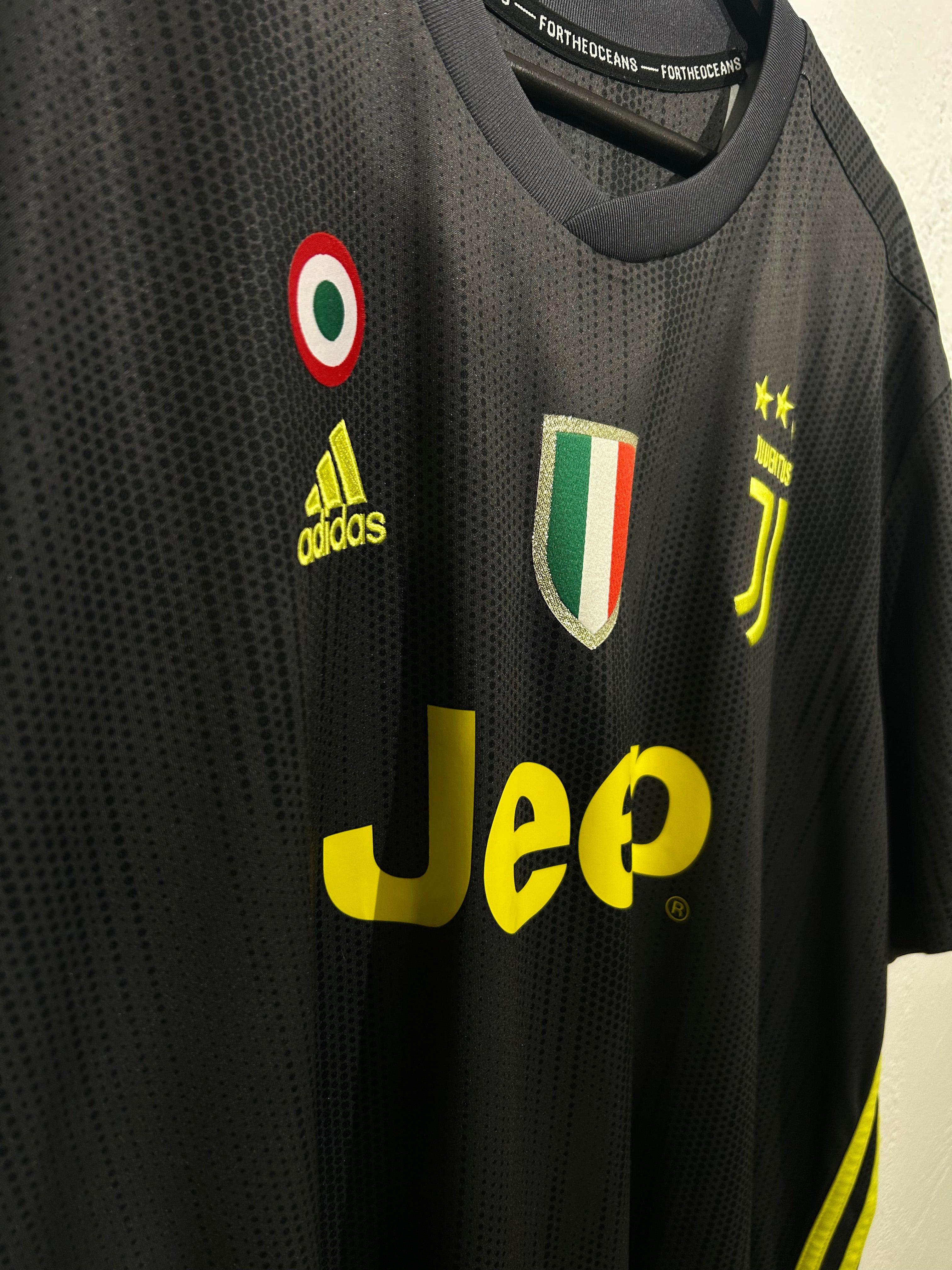 Adidas - Juventus FC 2018/19 Third Football Shirt 'RONALDO'