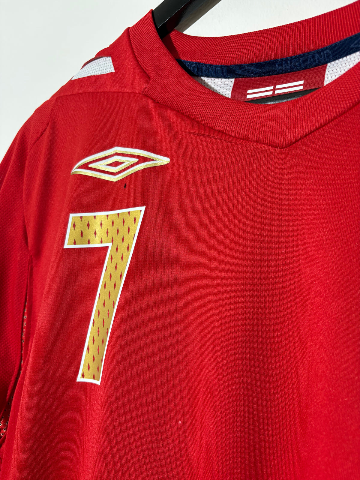 Umbro - England 2006 Away Football Shirt 'BECKHAM'