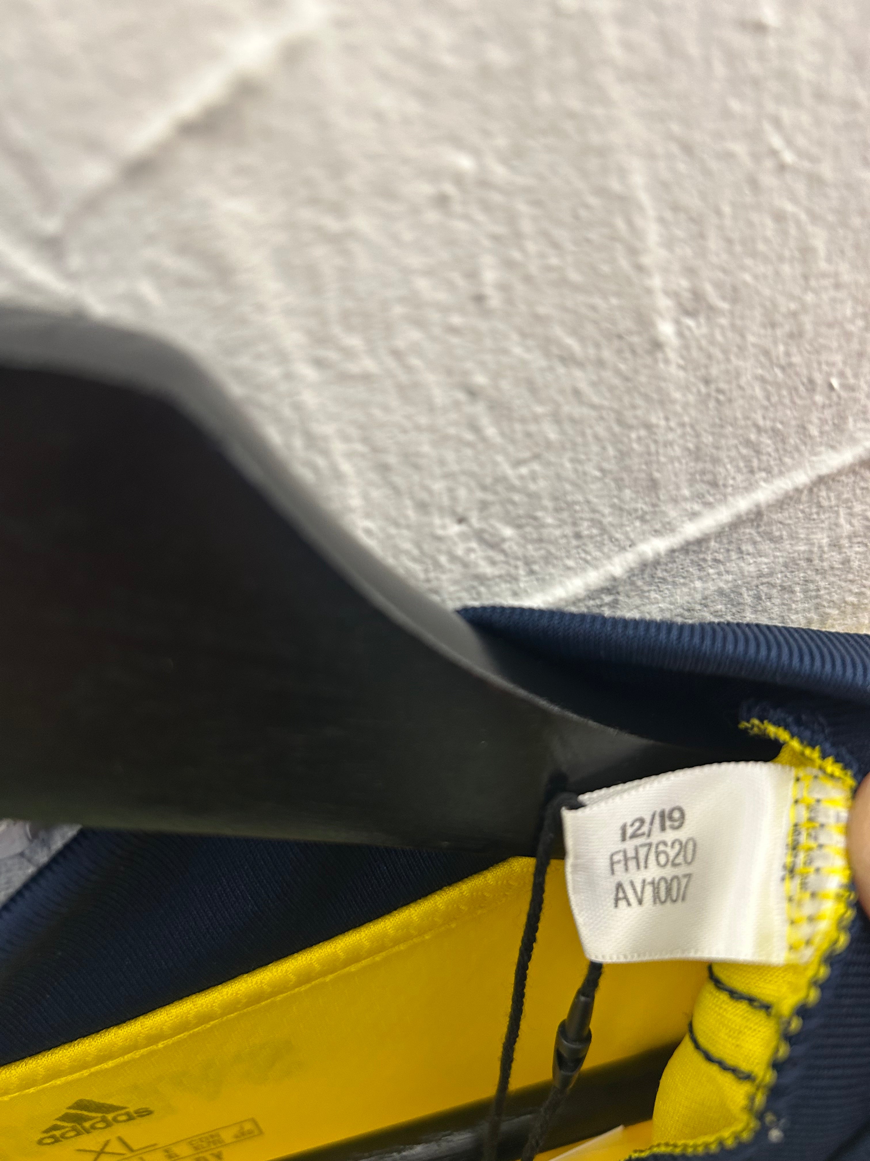 Adidas - Sweden 2020 Home Football Shirt 'LINDELÖF'