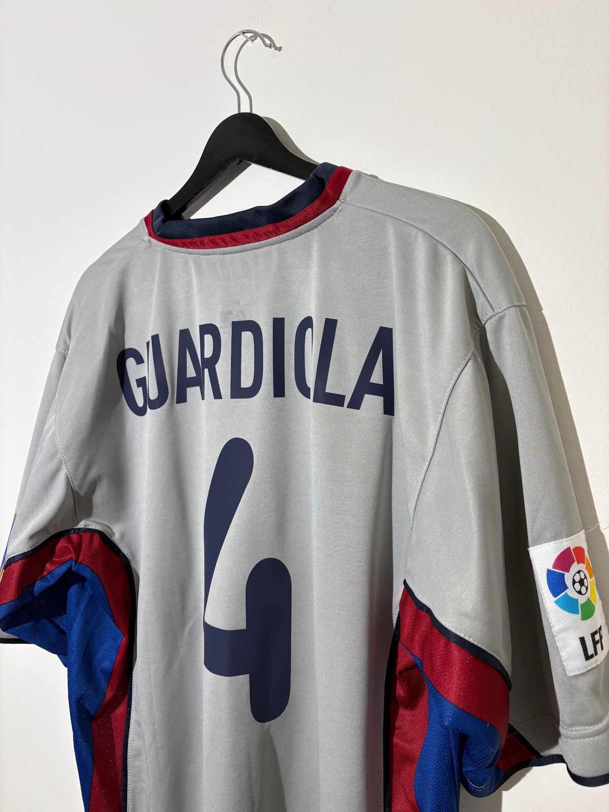 Nike - FC Barcelona 1999/01 Udebanetrøje 'GUARDIOLA'