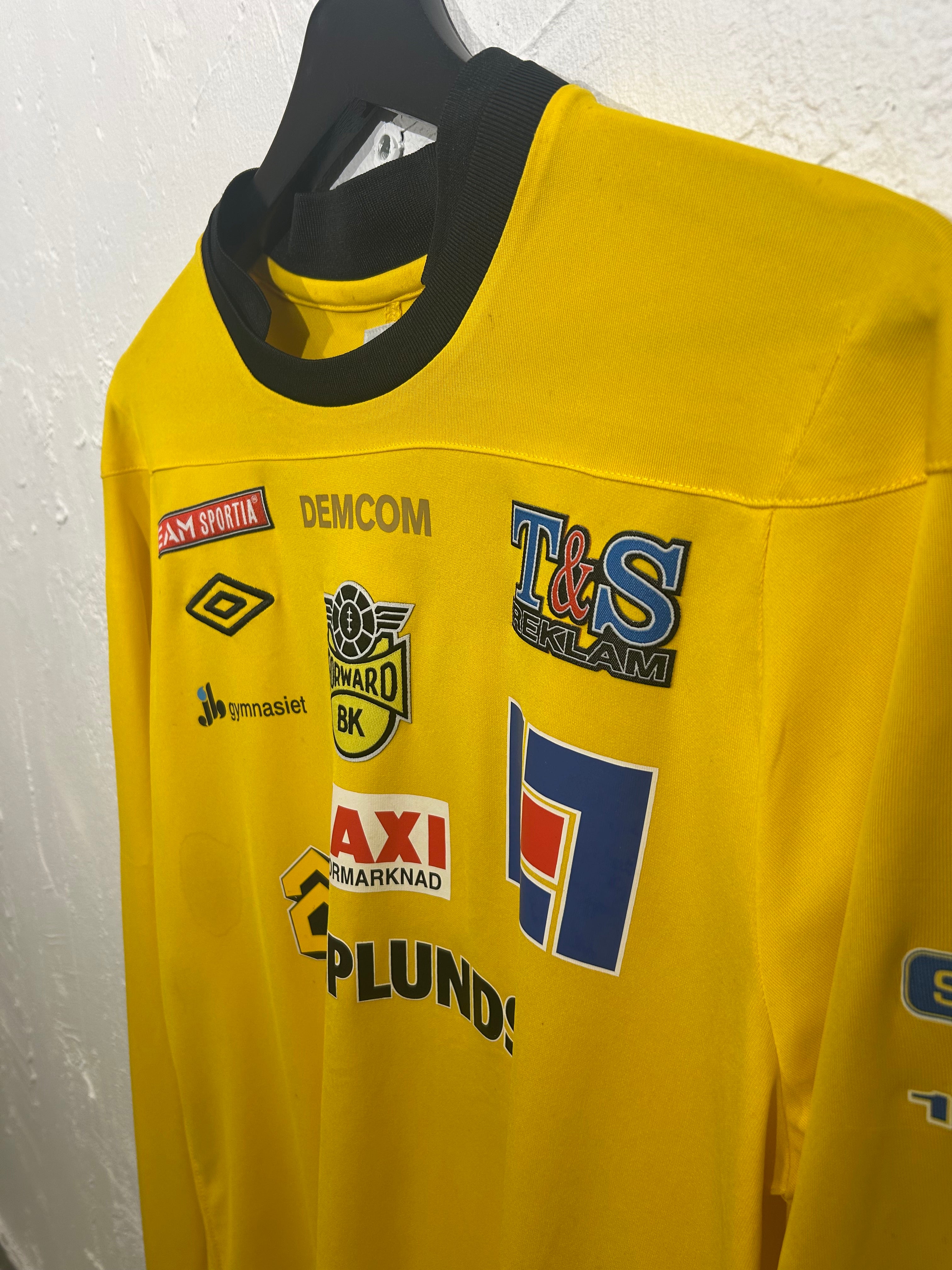 Umbro - BK Forward 2012 Home Football Shirt