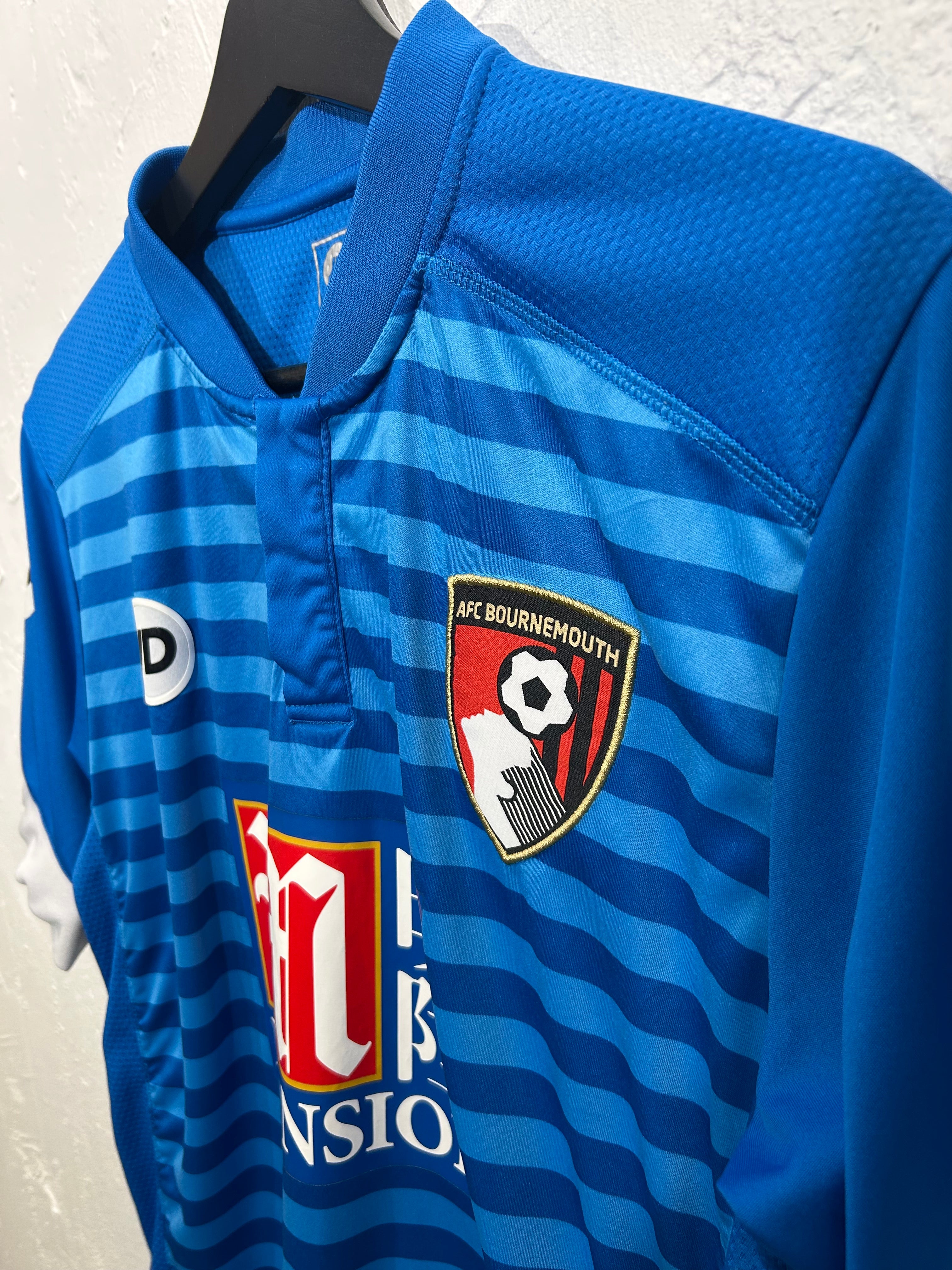 JD - AFC Bournemouth 2016/17 Away Football Shirt 'WILSHERE'