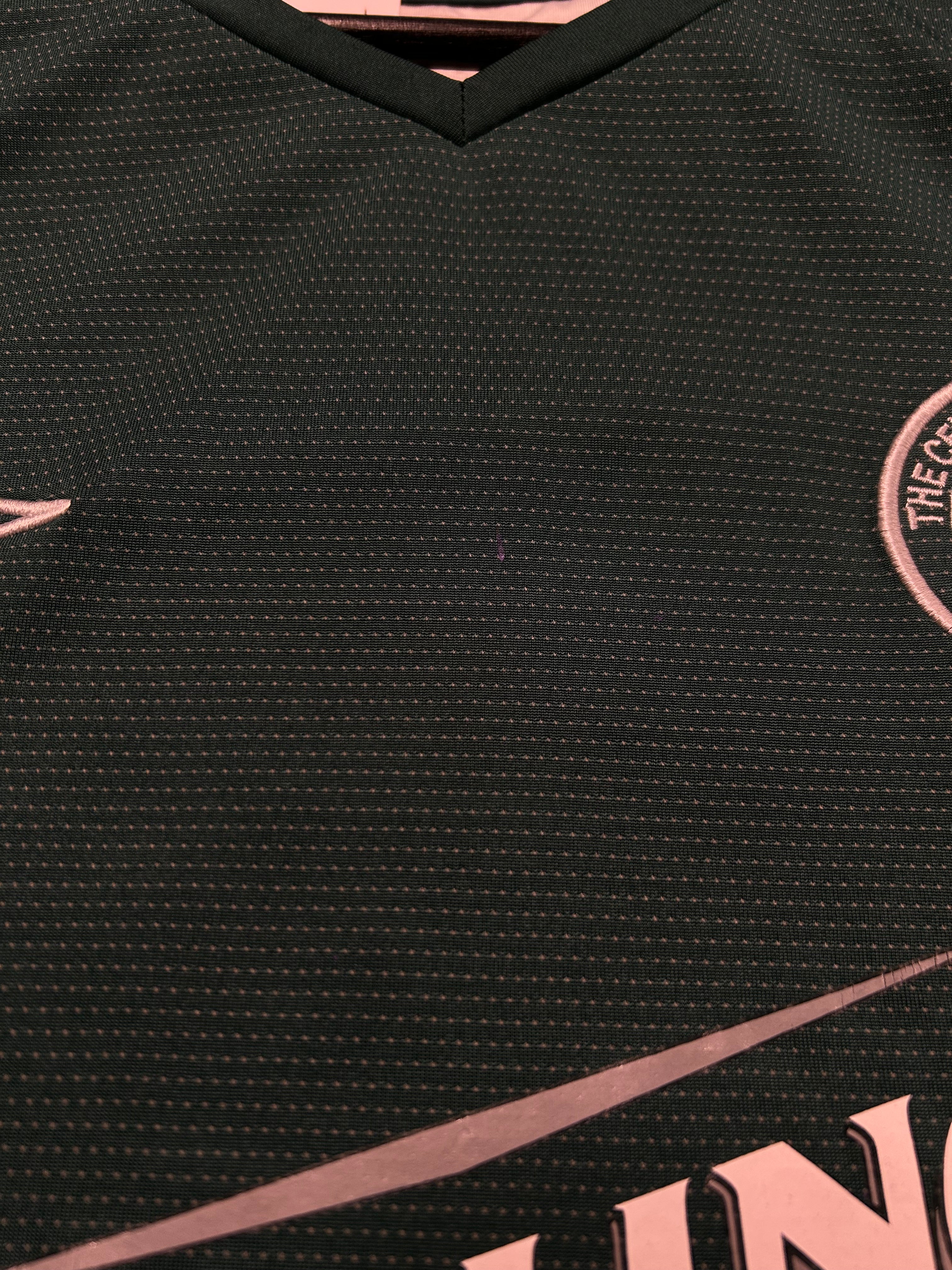 Umbro - Celtic FC 2004/05 Away Football Shirt 'JUNINHO'