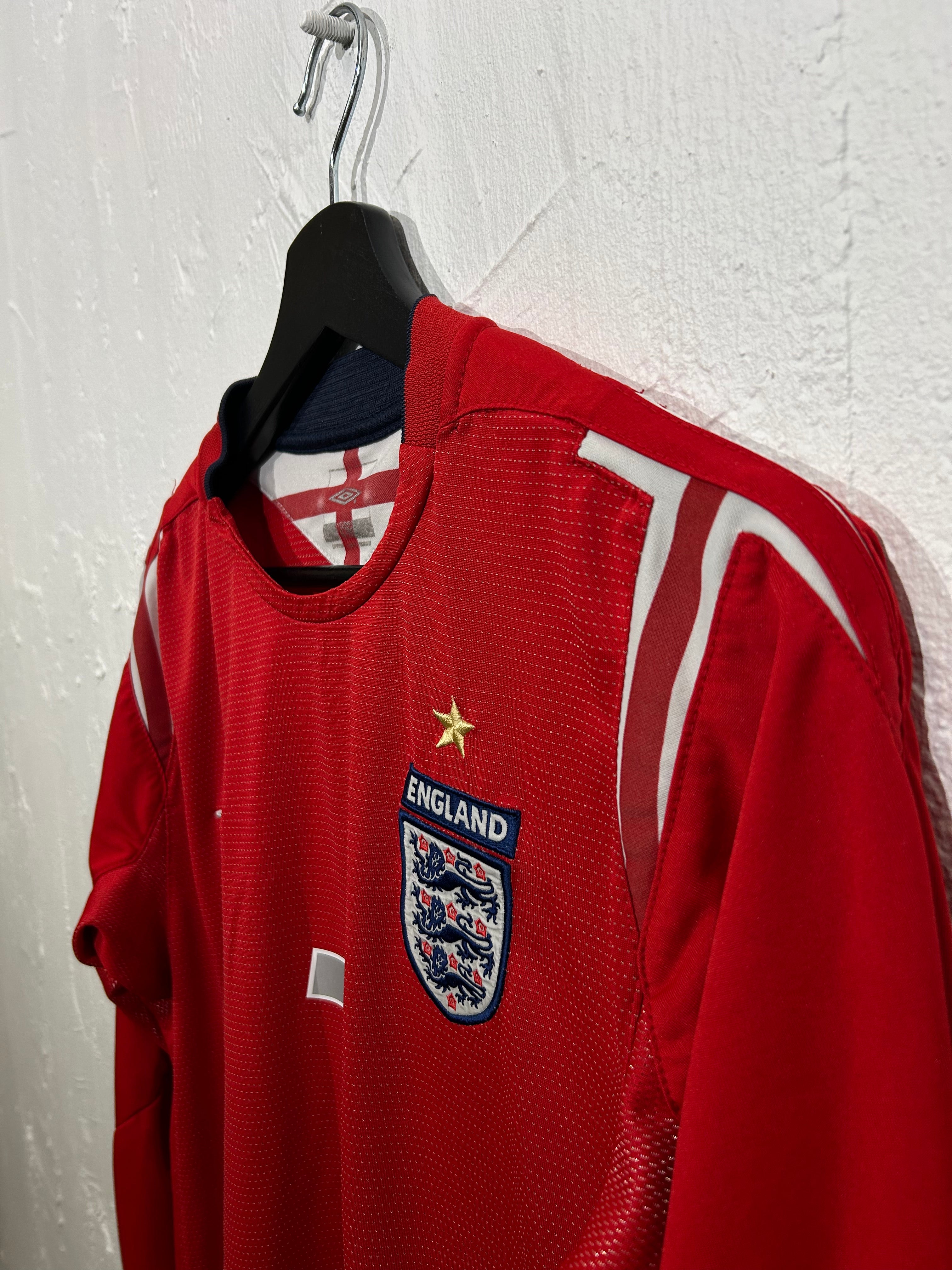 Umbro - England 2004 Away Football Shirt 'BECKHAM'