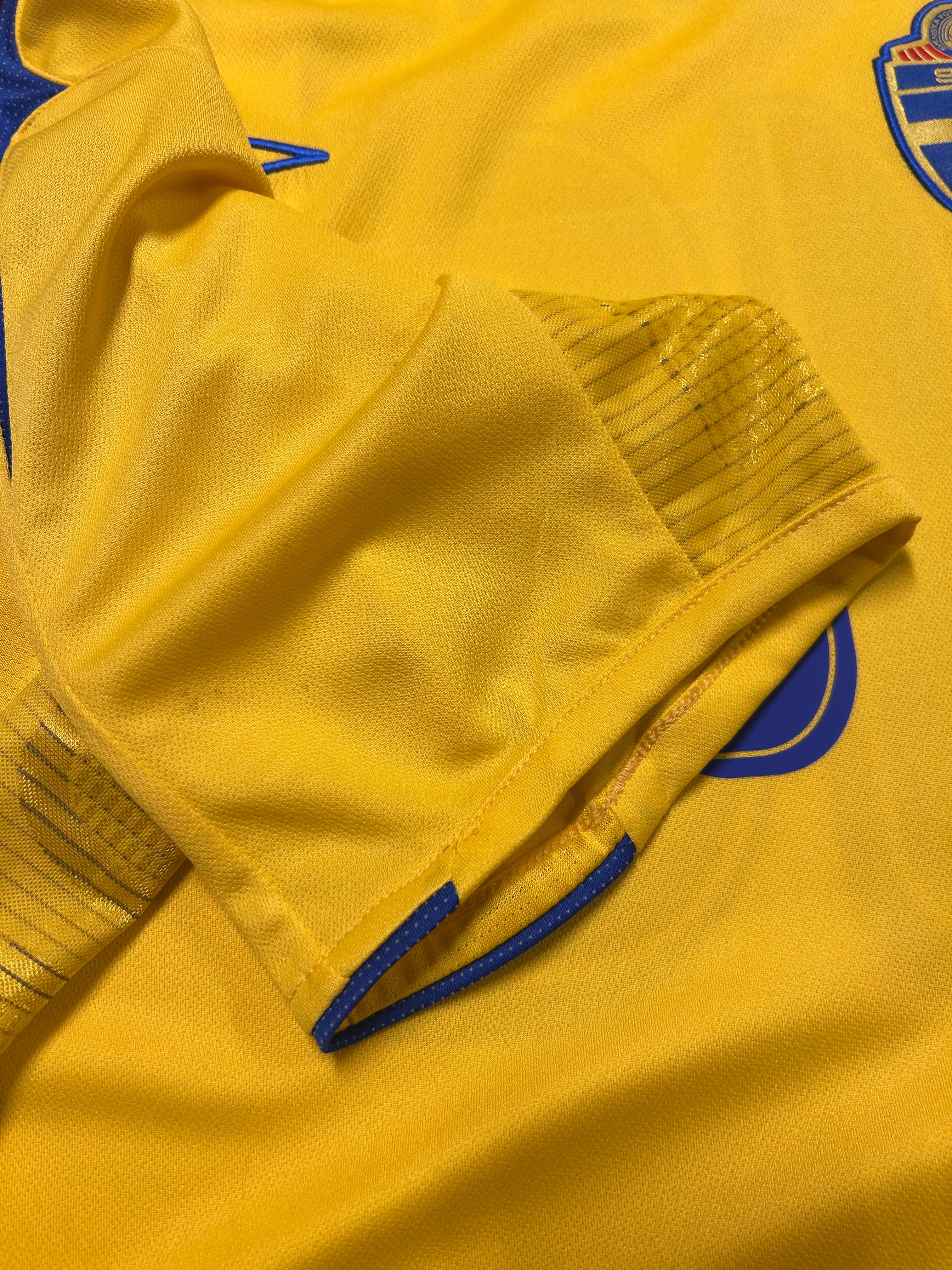 Umbro - Sweden 2006 Home Football Shirt 'IBRAHIMOVIC'