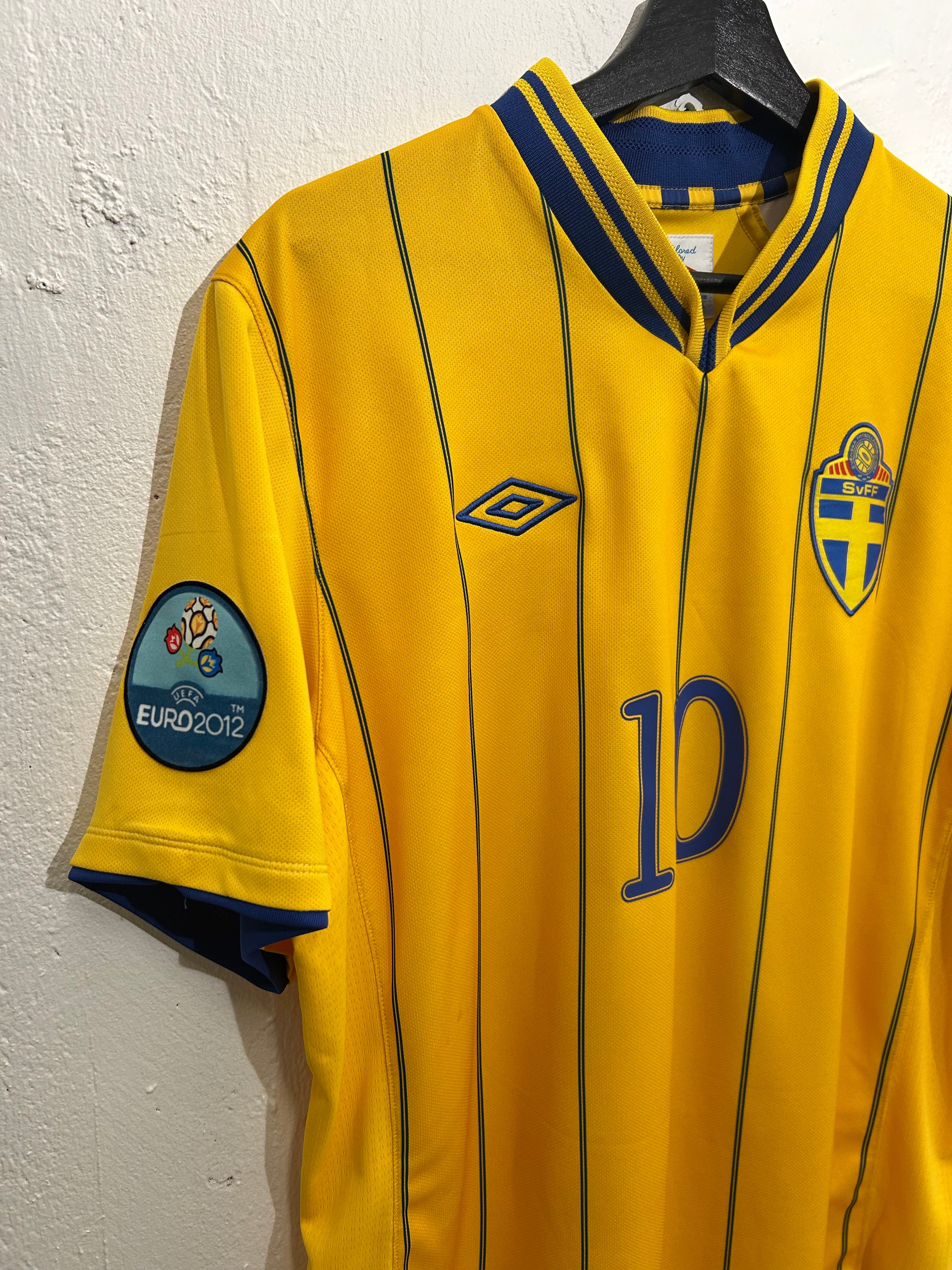 Umbro - Sweden 2012 Home Football Shirt 'IBRAHIMOVIC'