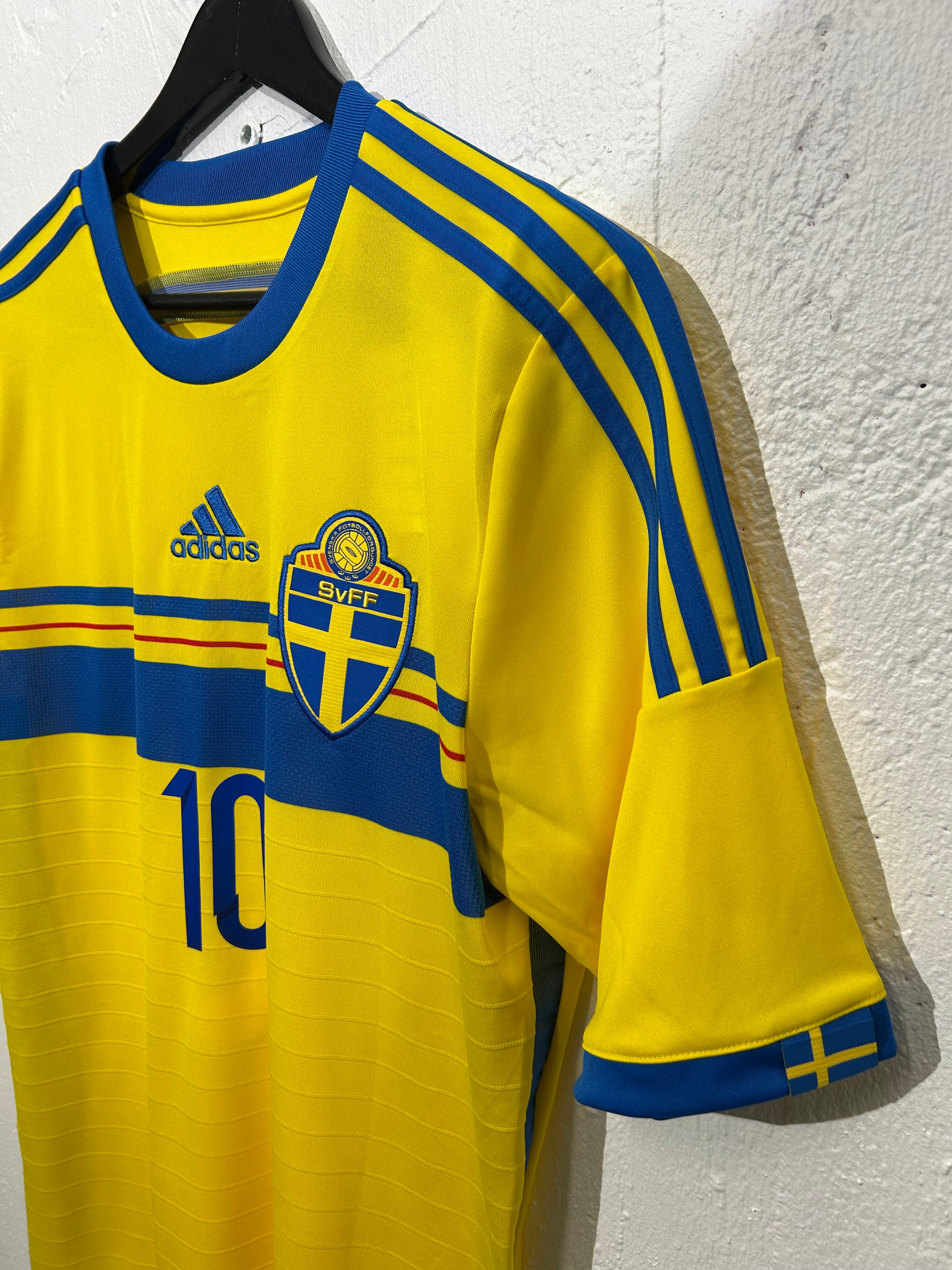 Umbro - Sweden 2014 Home Football Shirt 'IBRAHIMOVIC'