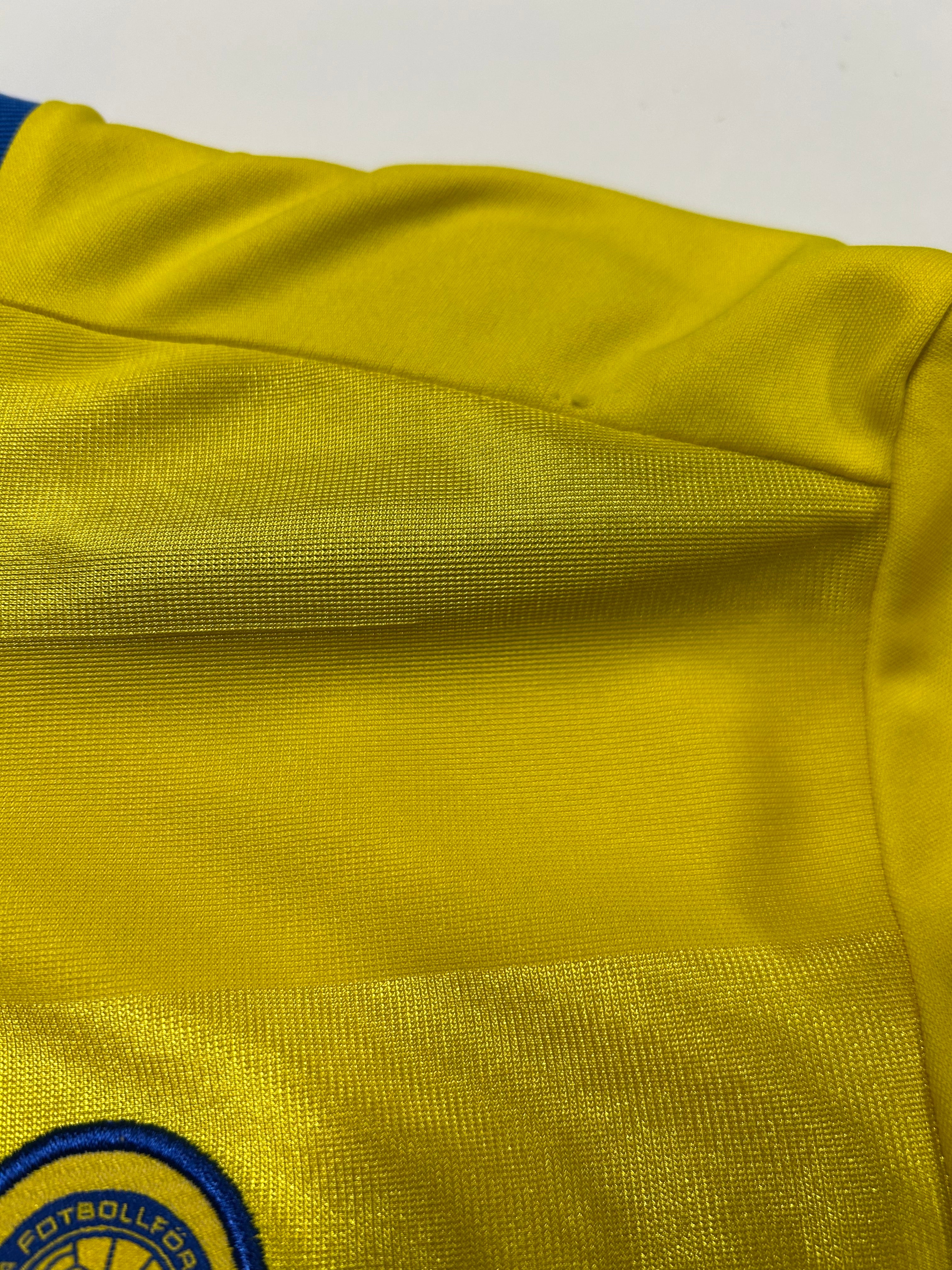 Adidas - Sverige 2016 Hjemmebanetrøje 'NAME'