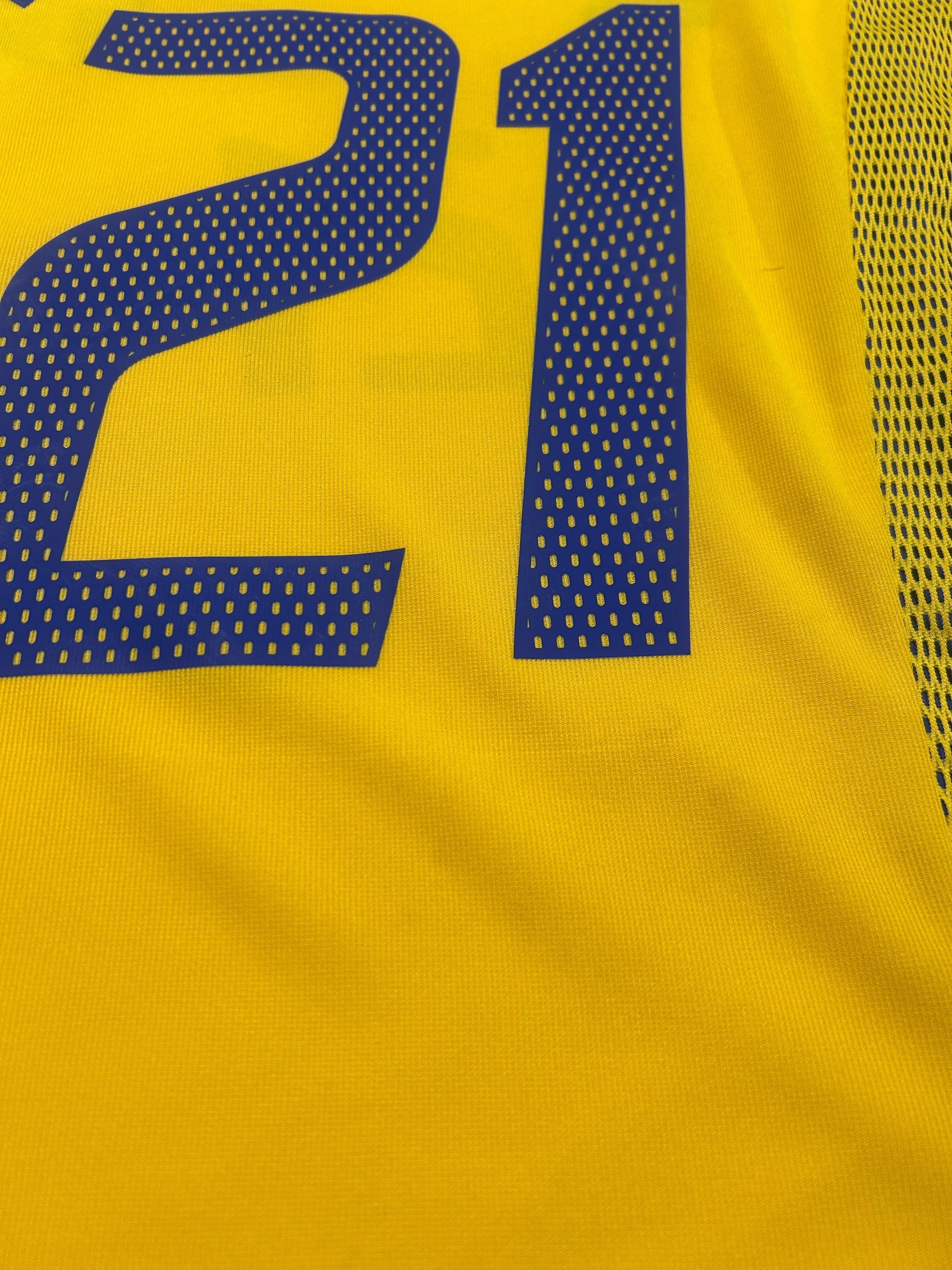 Adidas - Sweden 2002 Home Football Shirt 'IBRAHIMOVIC'