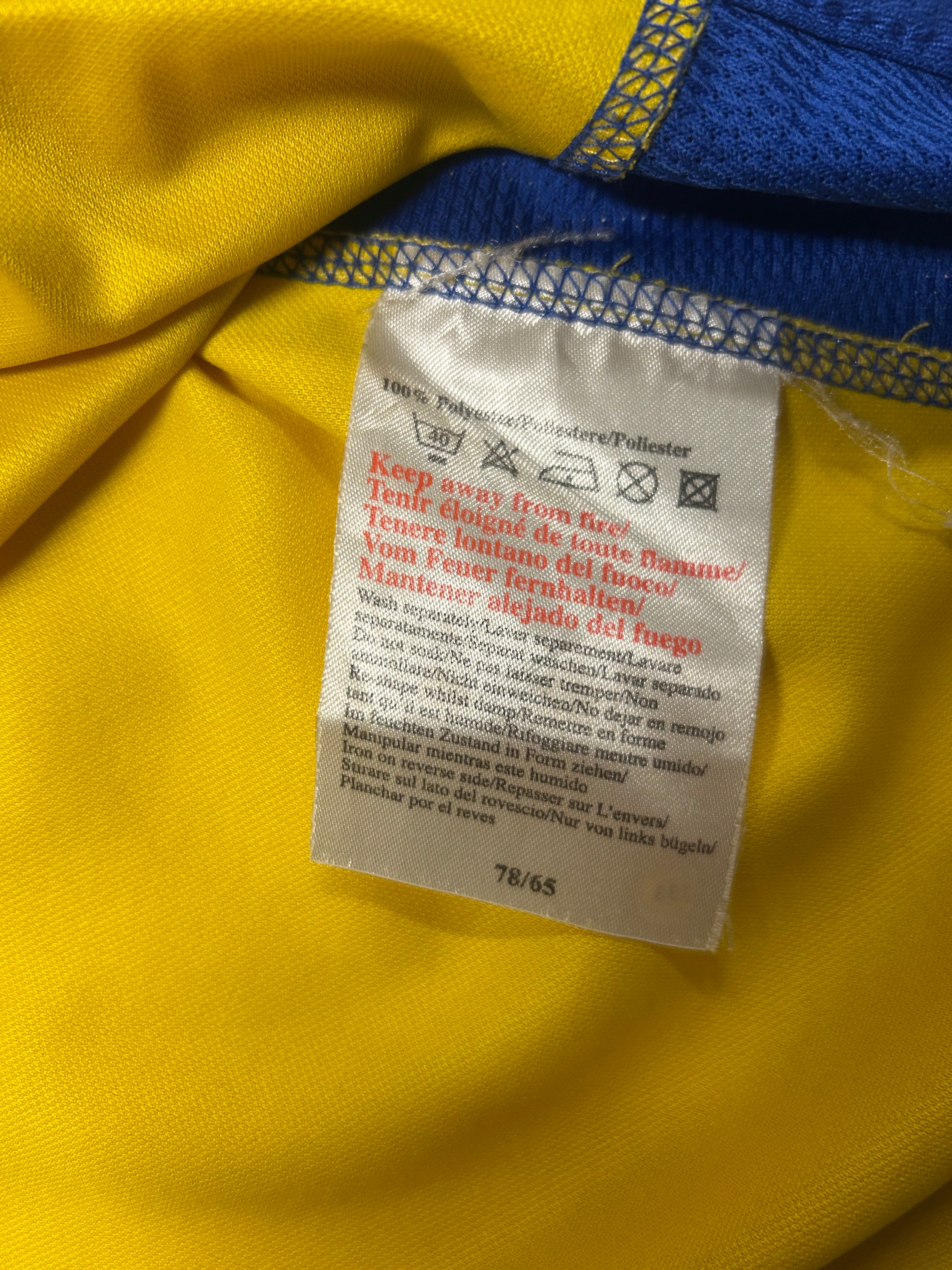 Umbro - Sweden 2004 Home Football Shirt 'IBRAHIMOVIC'