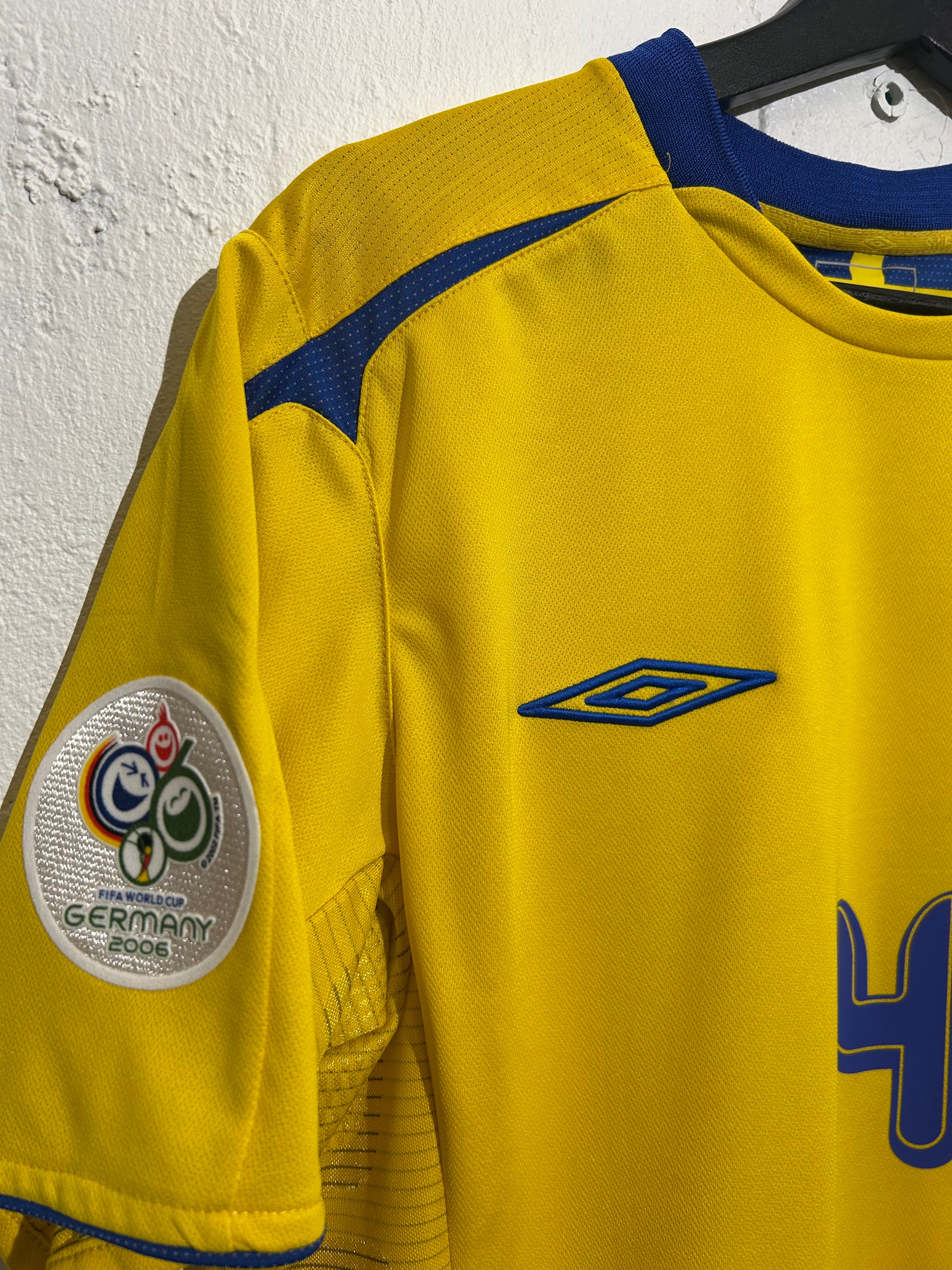Umbro - Sweden 2006 Home Football Shirt 'LUCIC'