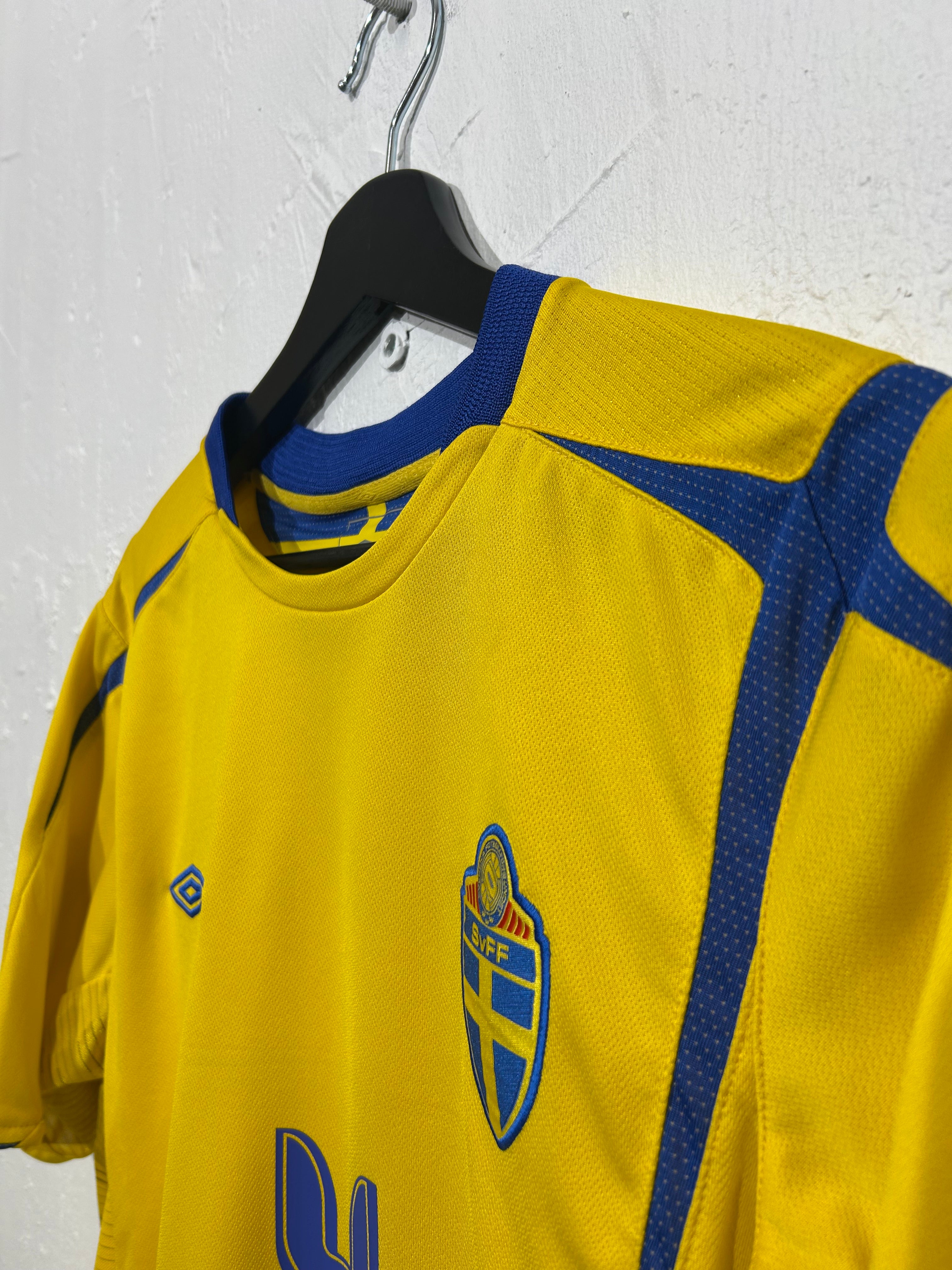 Umbro - Sweden 2006 Home Football Shirt 'LUCIC'