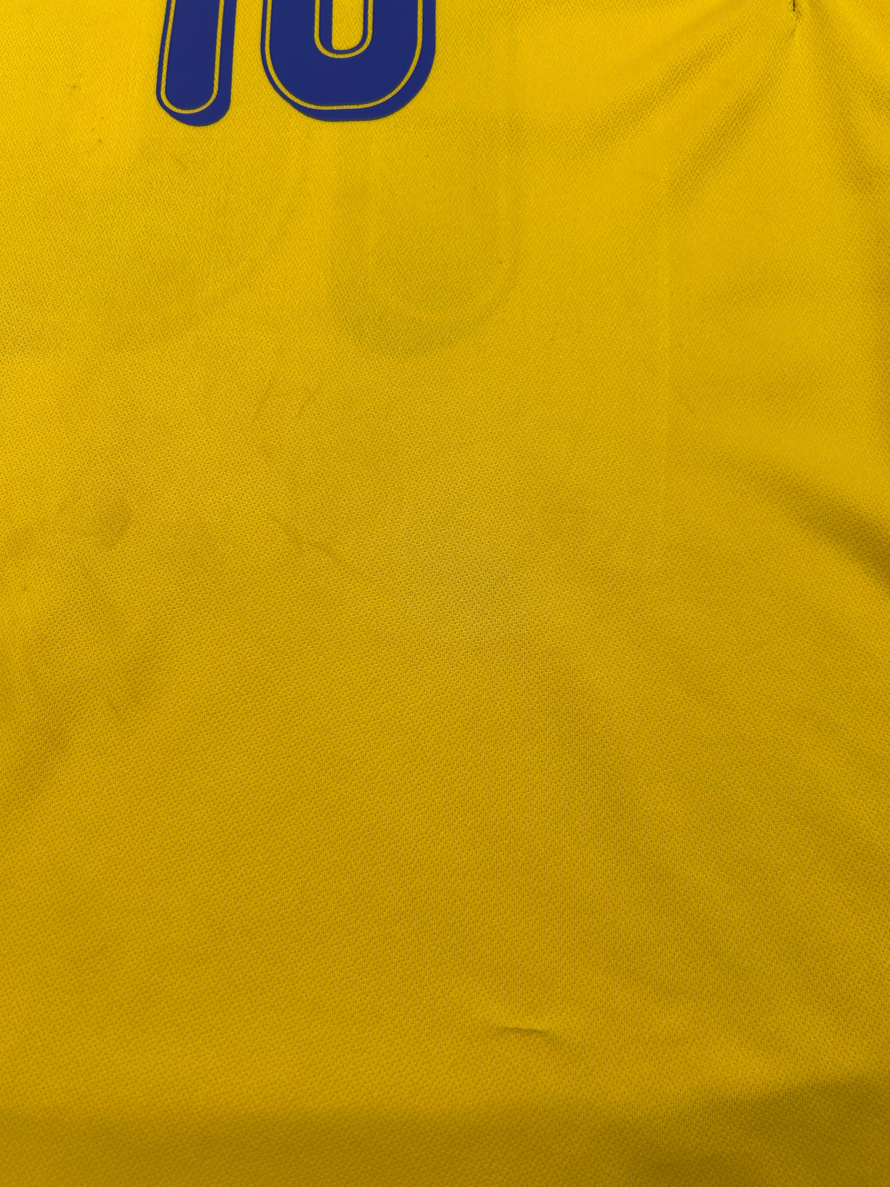 Umbro - Sweden 2006 Home Football Shirt 'IBRAHIMOVIC'