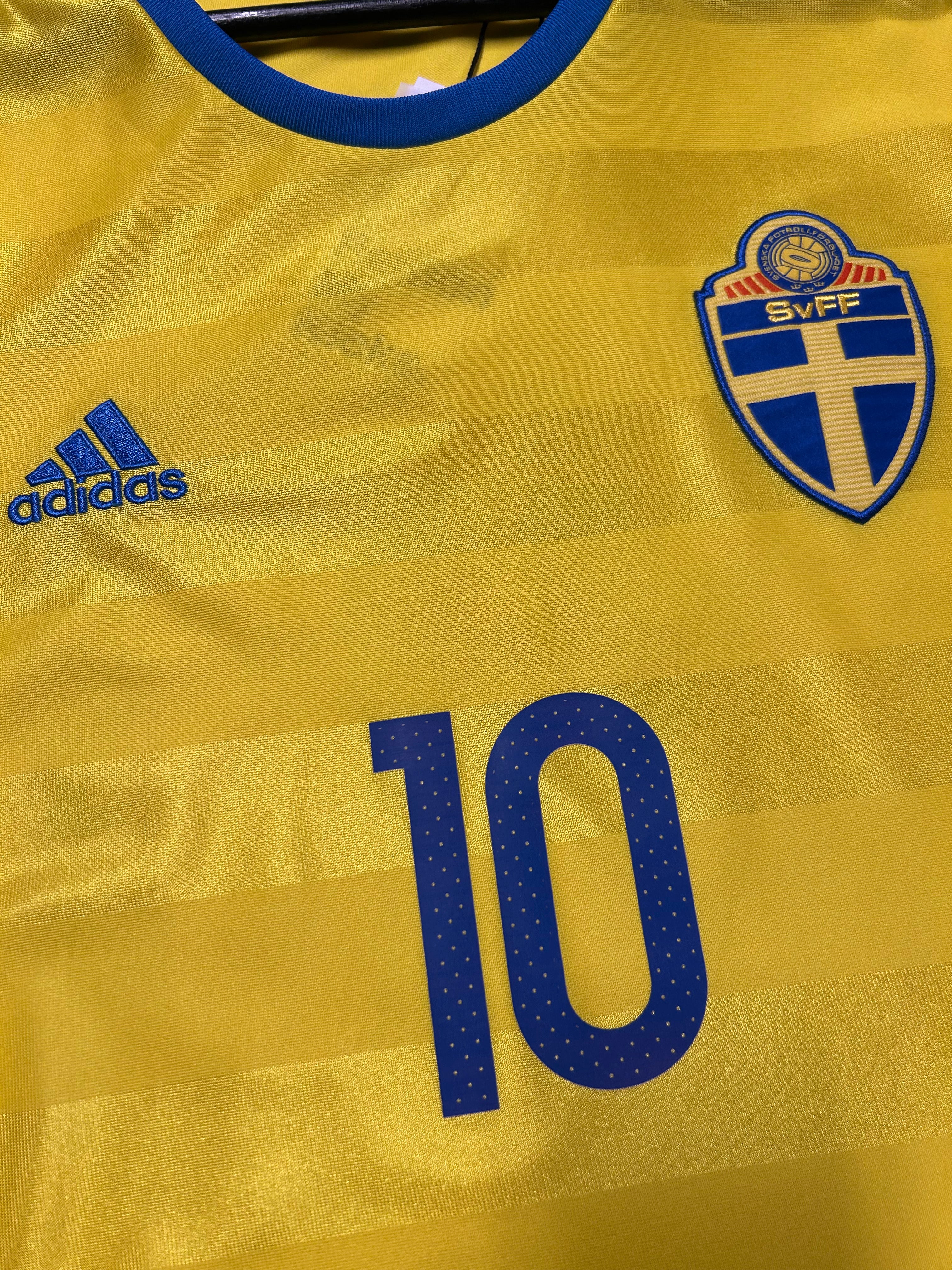 Adidas - Sweden 2016 Home Football Shirt 'IBRAHIMOVIC'