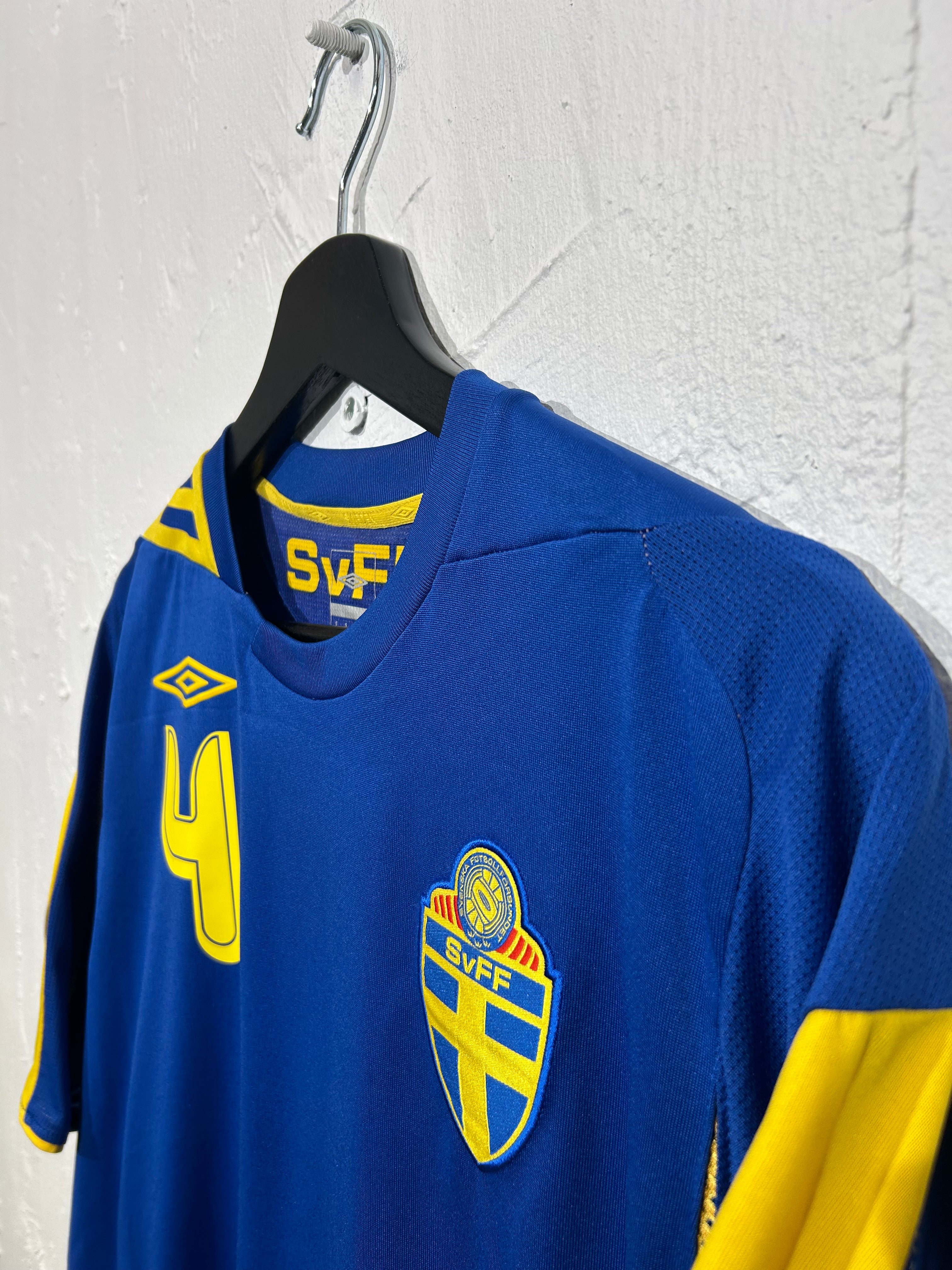 Umbro - Sweden 2006 Away Football Shirt 'LUCIC'